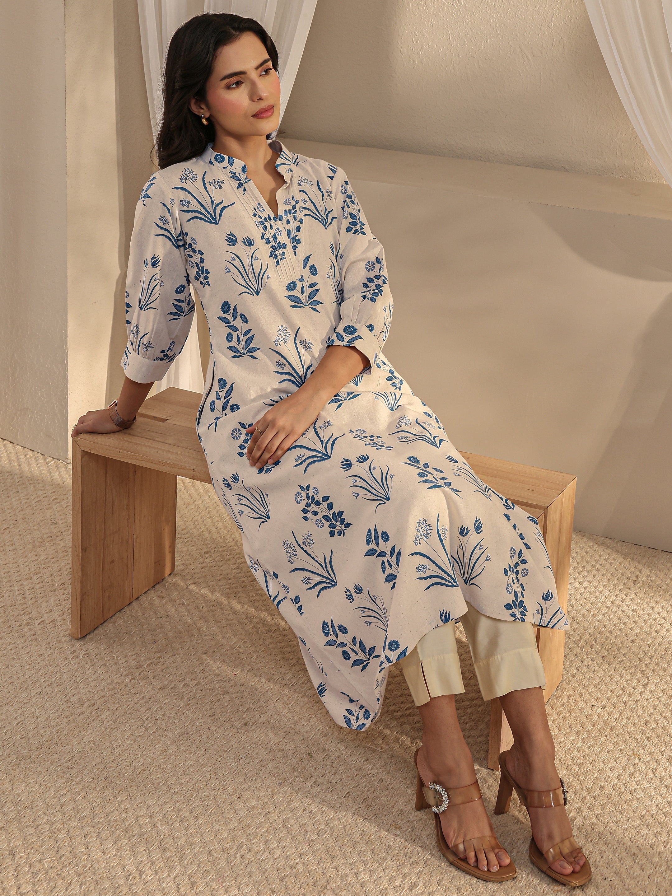libas Off White Floral Printed Cotton A-Line Kurta-picture-28