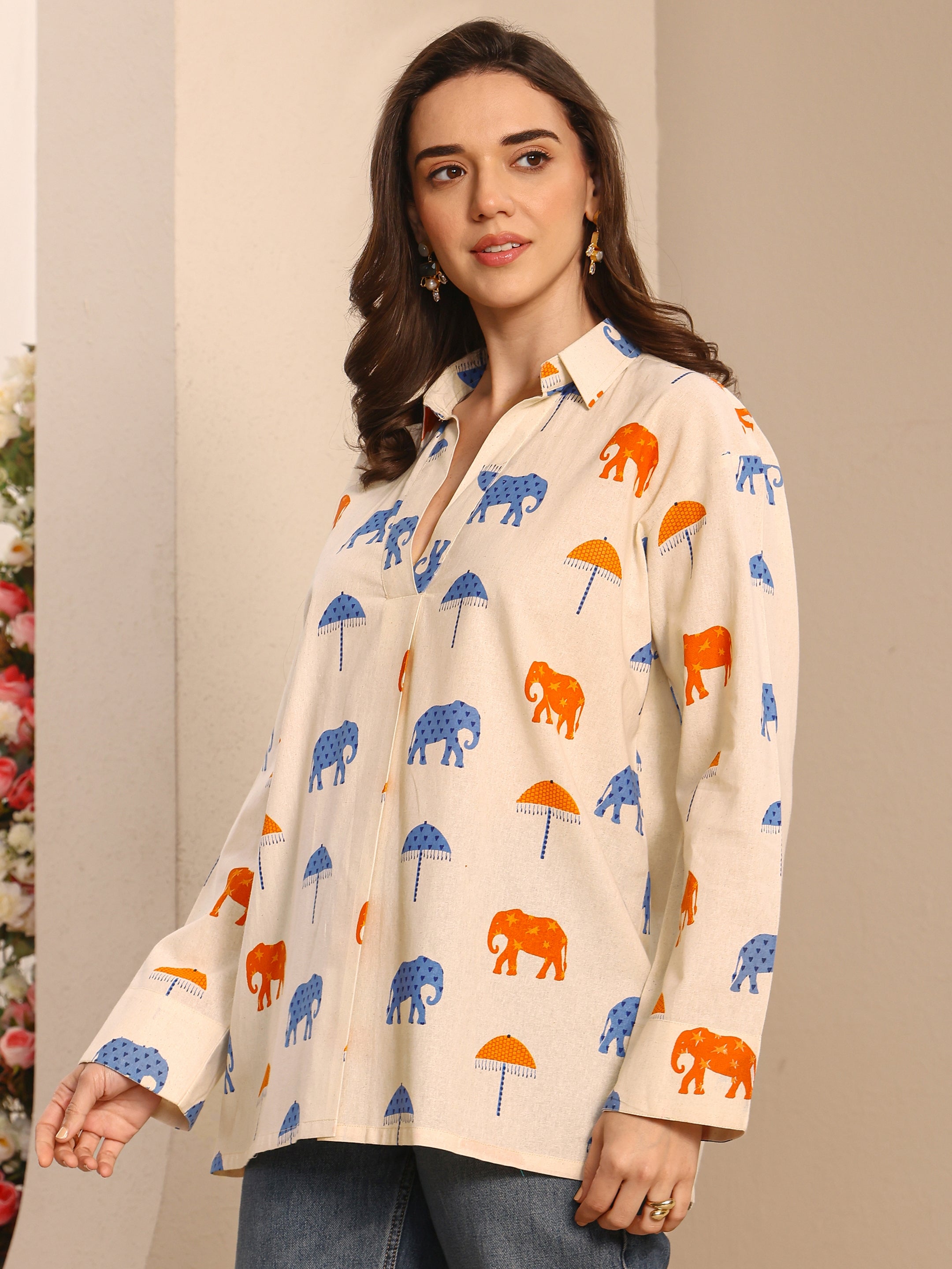 Off White Humanoid Printed Cotton Straight Short Kurti-image-30