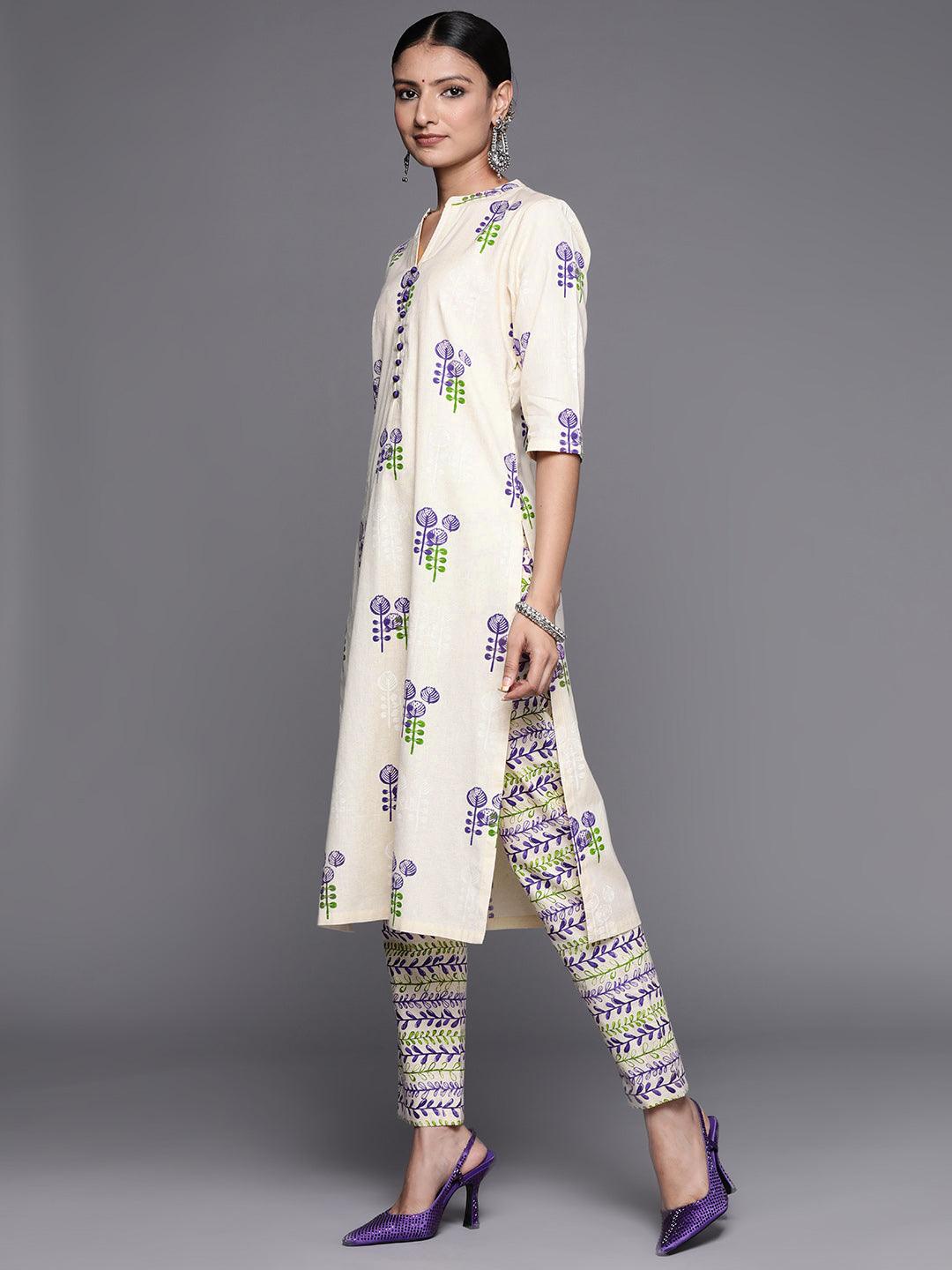 HOW TO STYLE A WHITE KURTI IN DIFFERENT WAYS