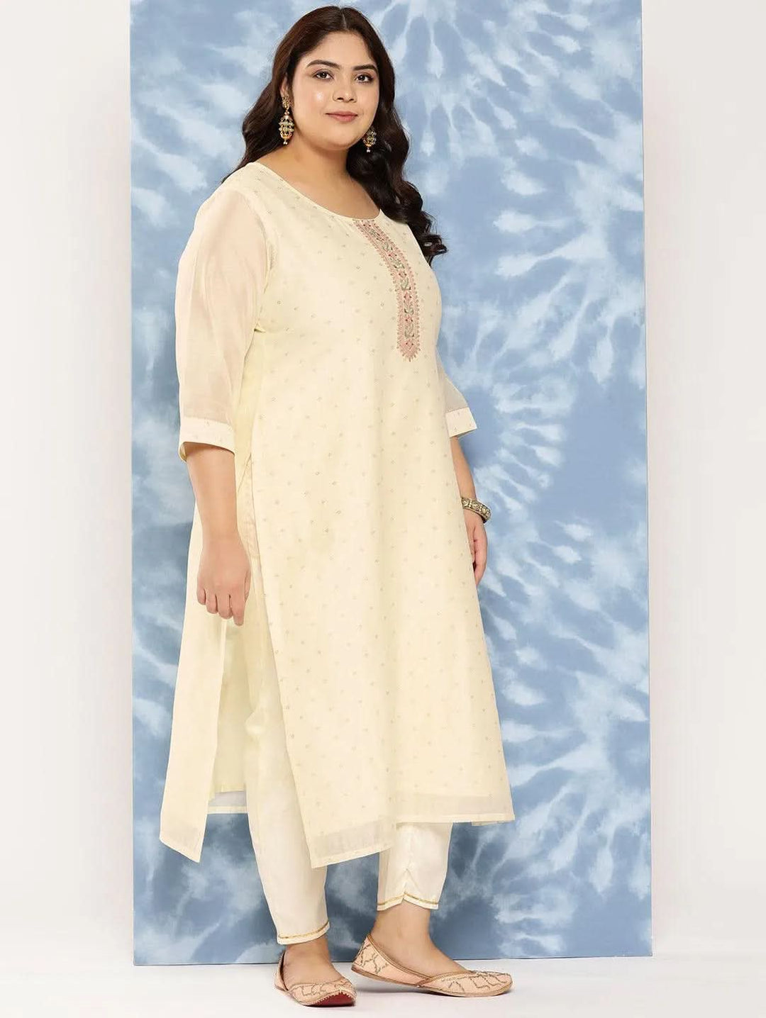 Off White Yoke Design Chanderi Silk Straight Kurta - Libas 