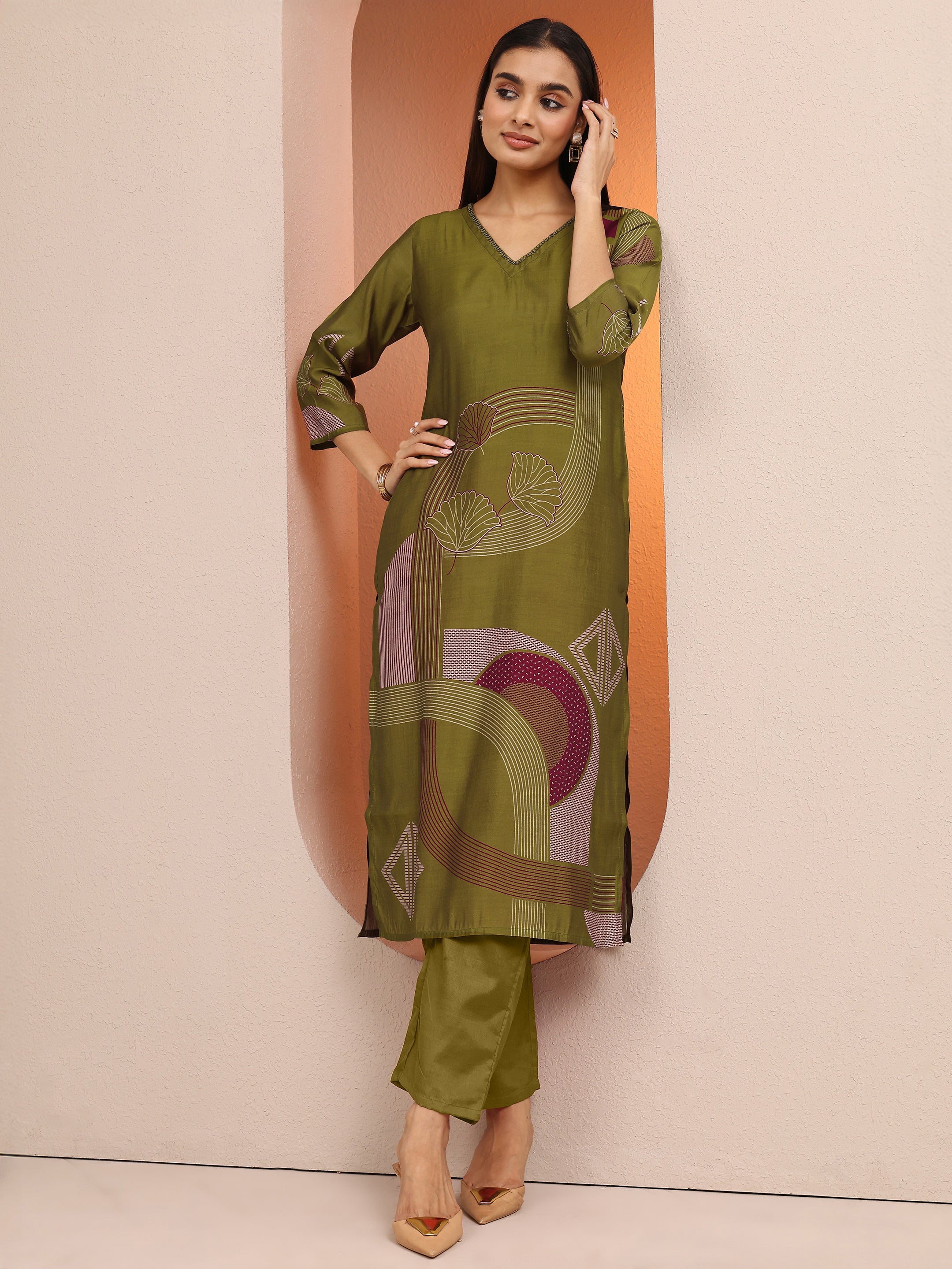 libas Olive Printed Silk Blend Straight Kurta-picture-58