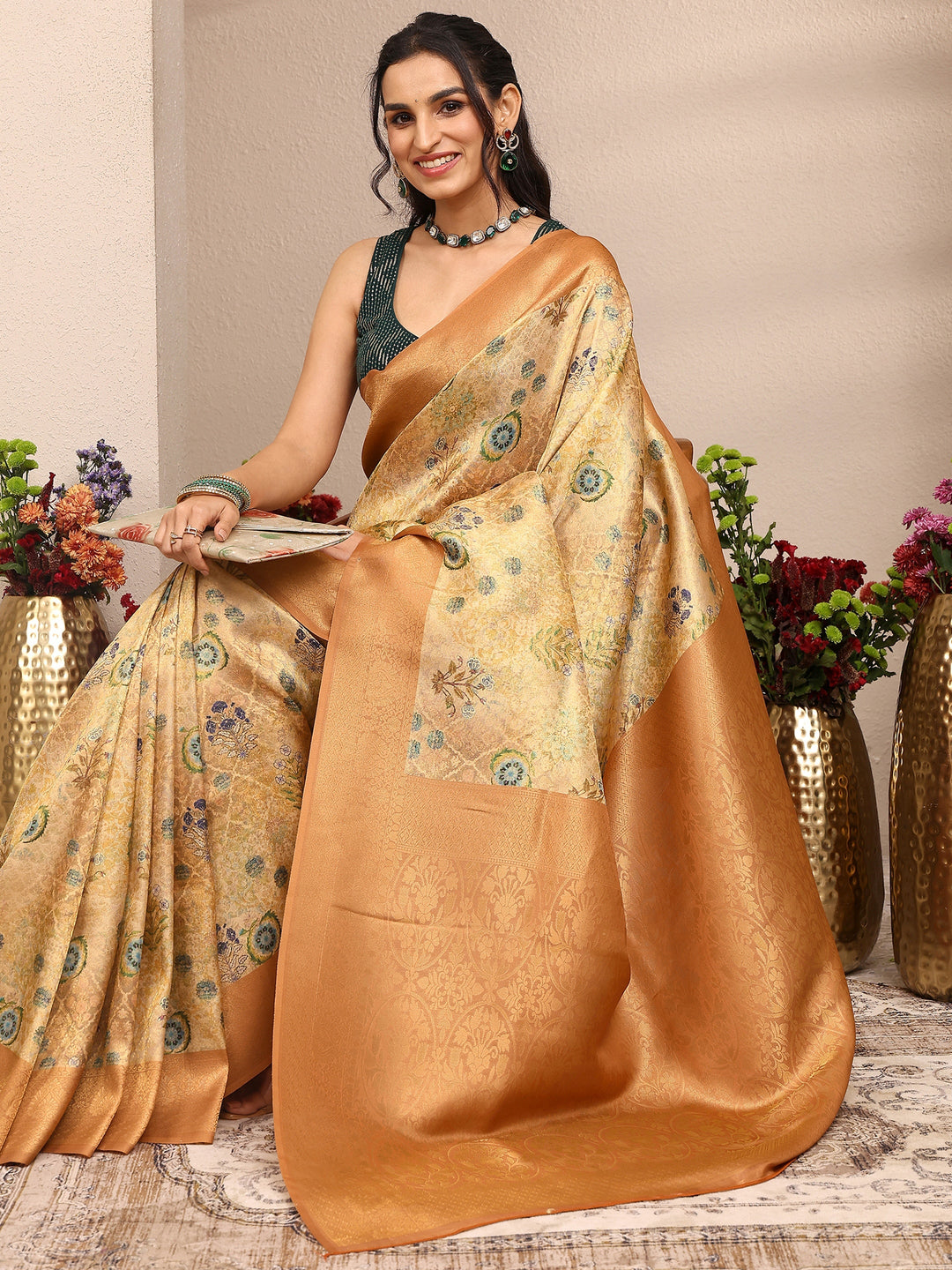 Orange Printed Silk Blend Saree With Unstitched Blouse Piece