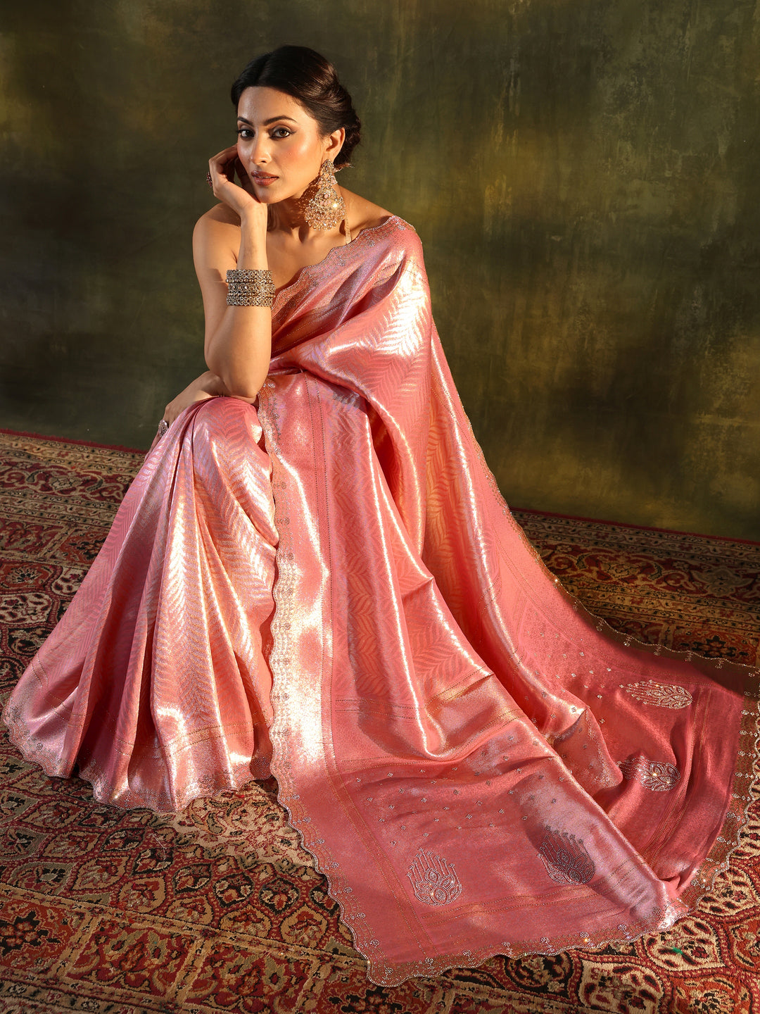 Peach Embellished Silk Saree With Unstitched Blouse Piece