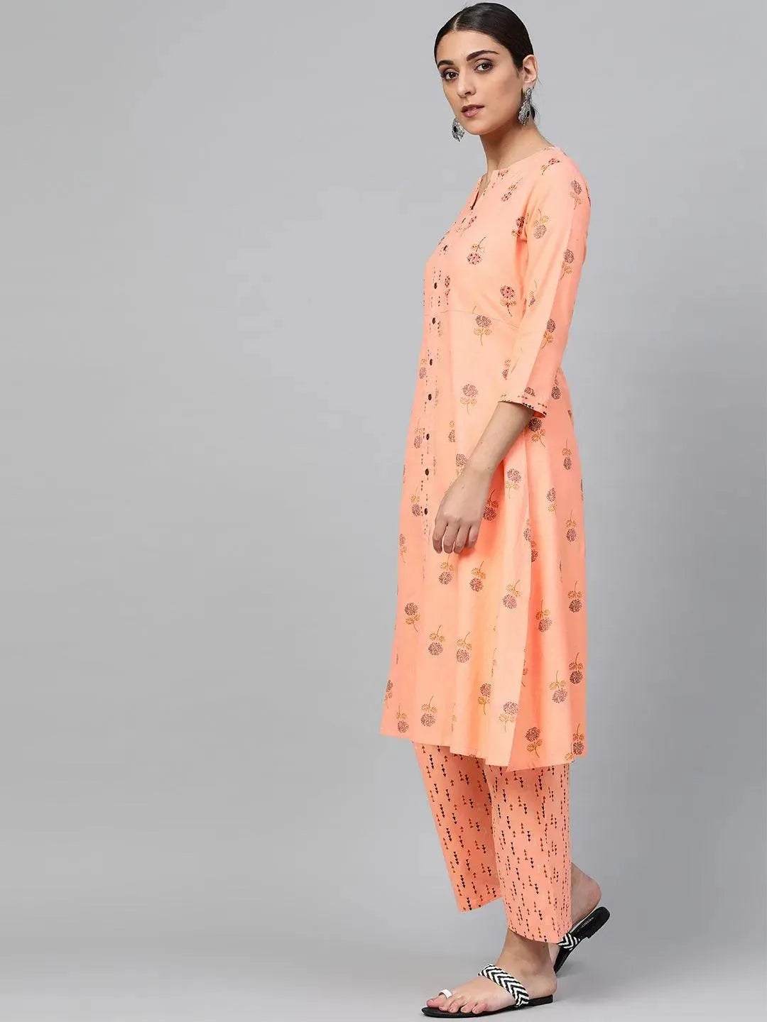 

Buy Peach Printed Cotton Kurta Set - 6572- | Libas Ethnic Wear Online