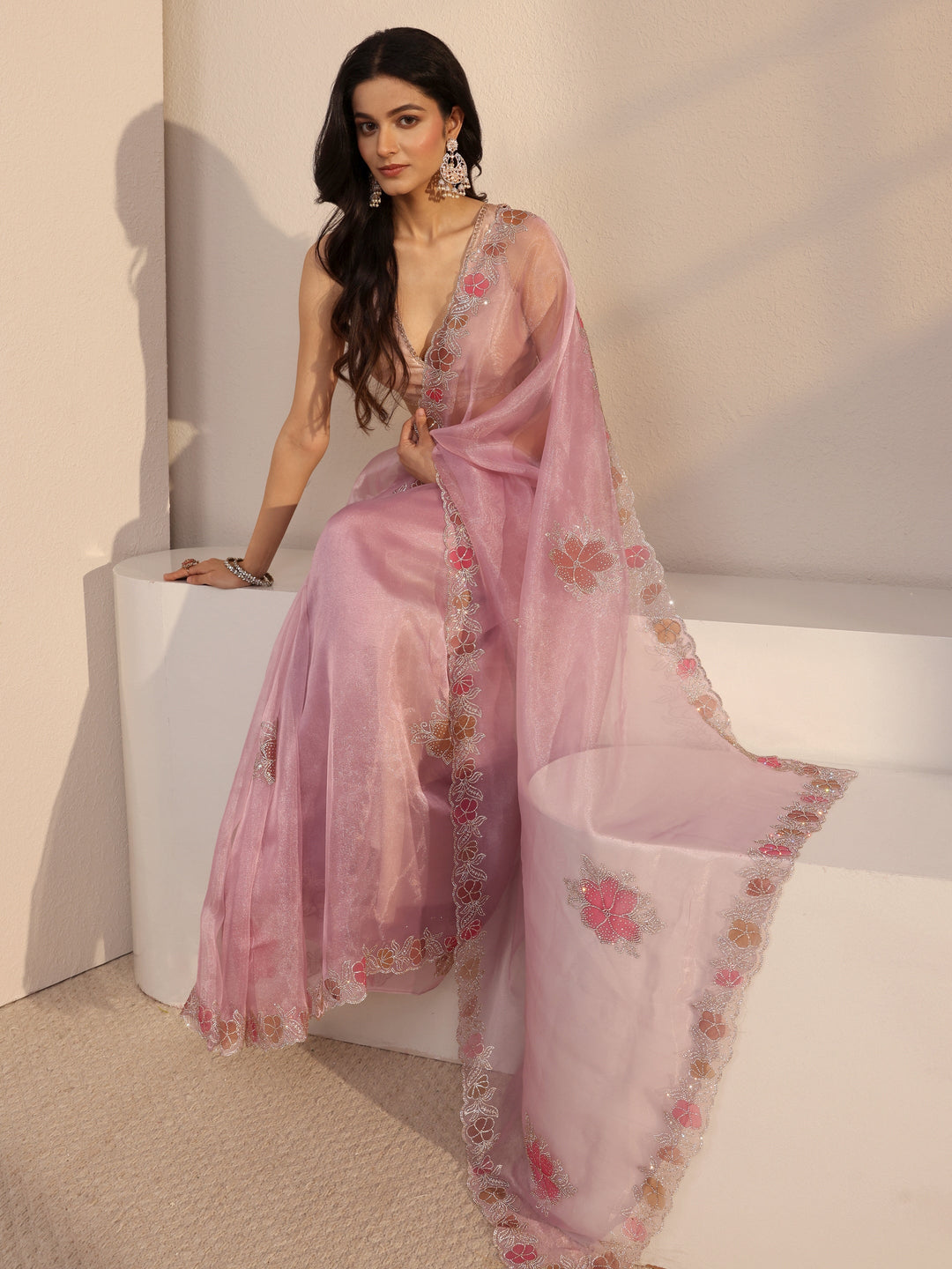 Pink Embellished Organza Saree With Unstiched Blouse Piece