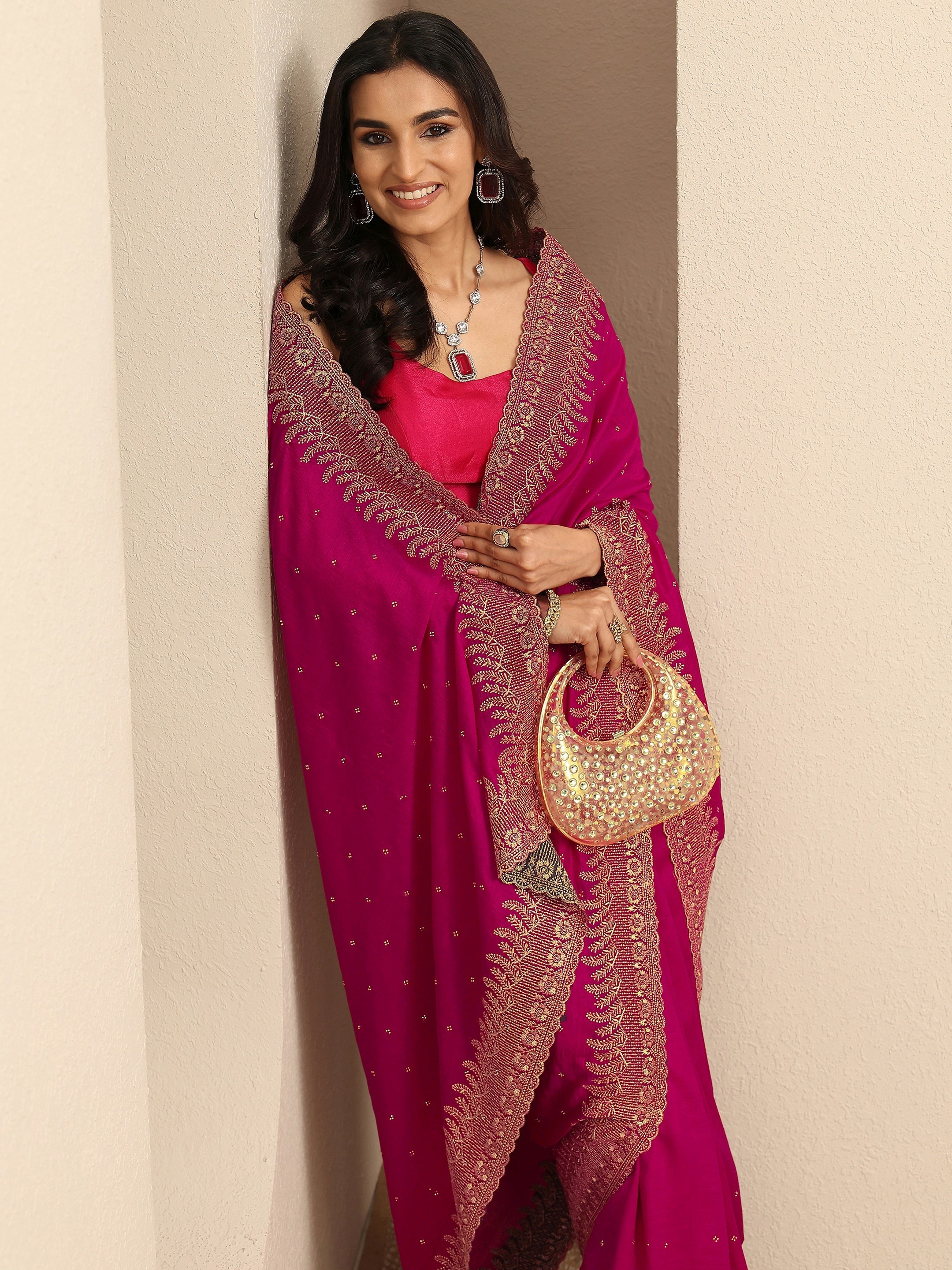 libas Pink Embellished Silk Blend Saree With Unstitched Blouse Piece-picture-23