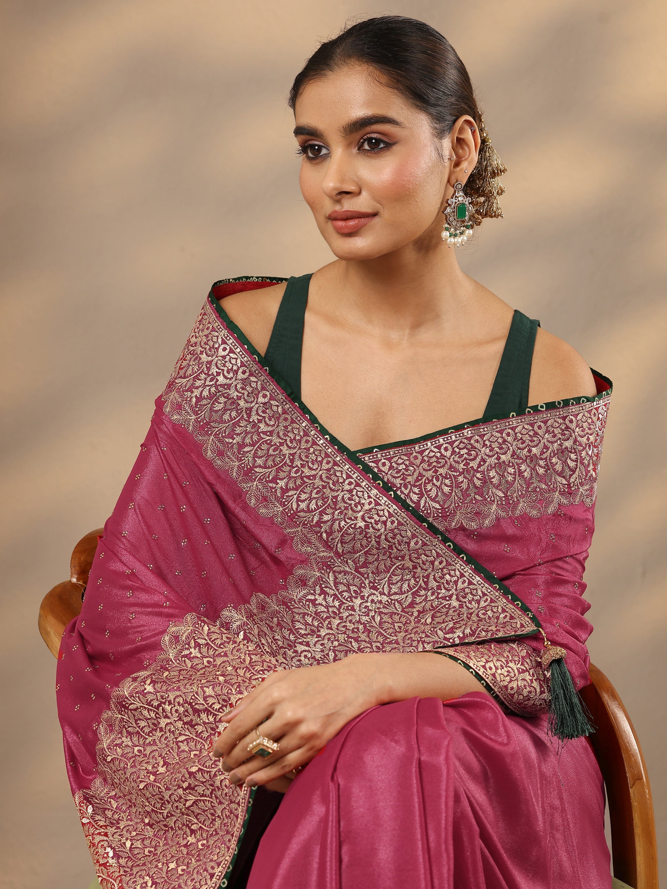 libas Pink Embellished Silk Blend Saree With Unstitched Blouse Piece-picture-31
