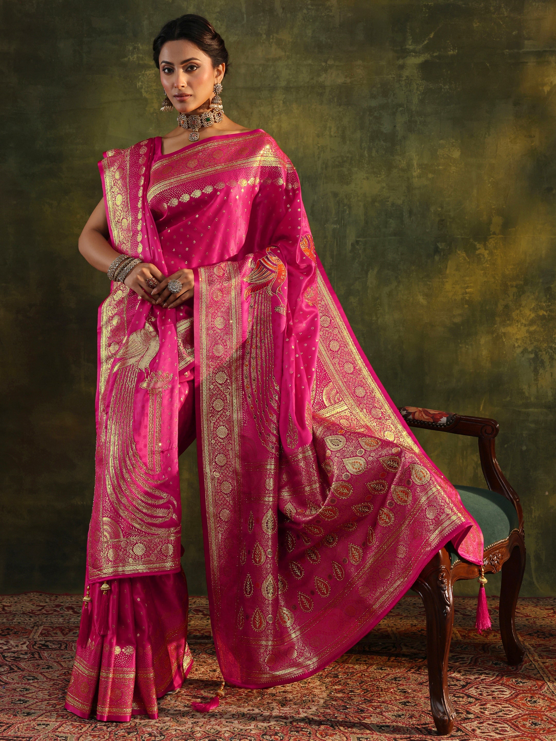 Pink Embellished Silk Saree With Unstitched Blouse And Dupatta-image-11
