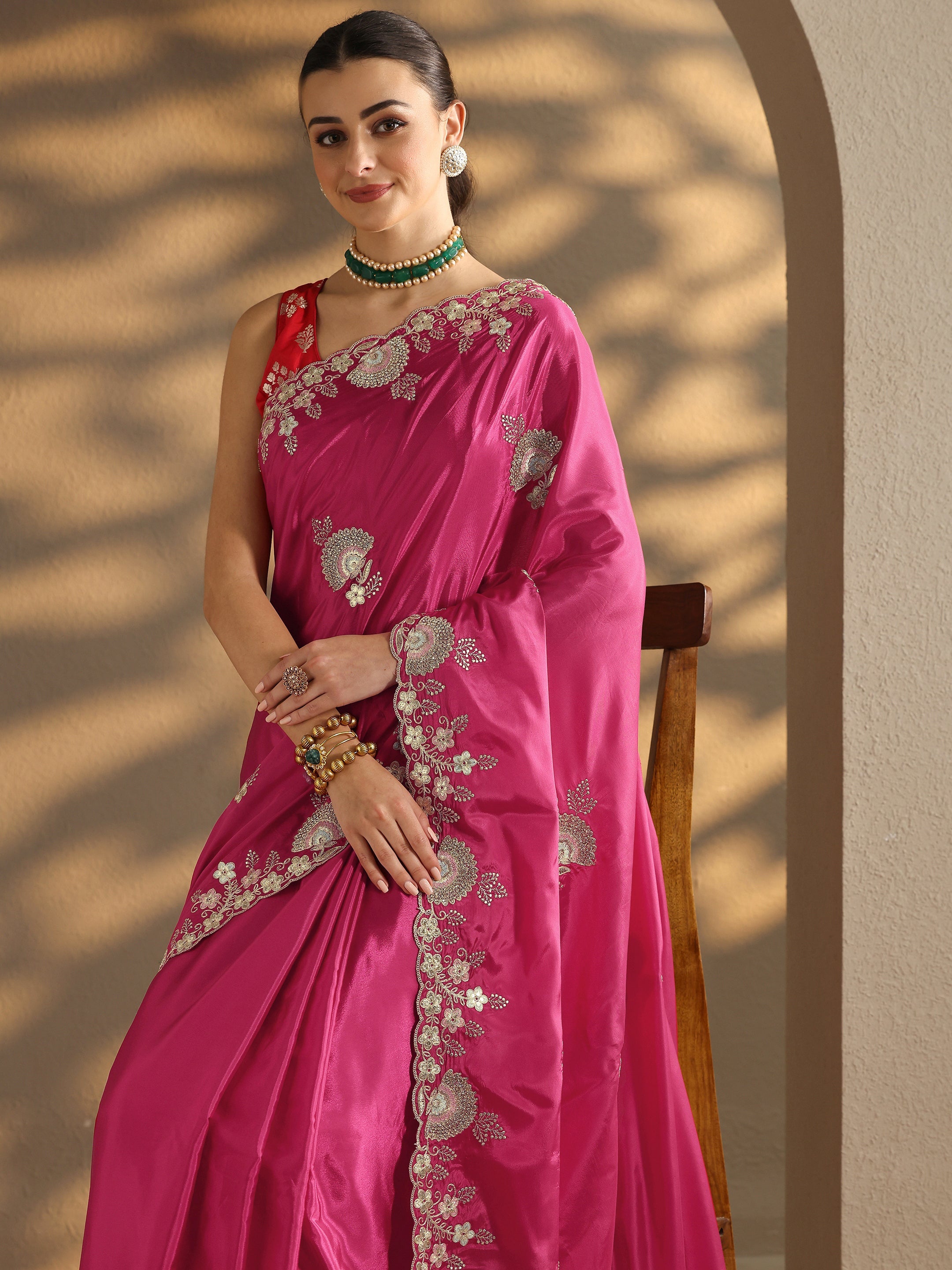 libas Pink Embroidered Silk Blend Saree With Unstitched Blouse Piece-picture-59