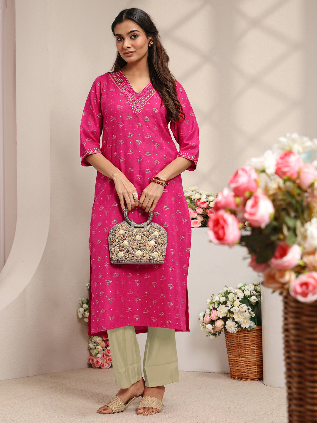  Pink Ethnic Motifs Printed Cotton Blend Straight Kurta 