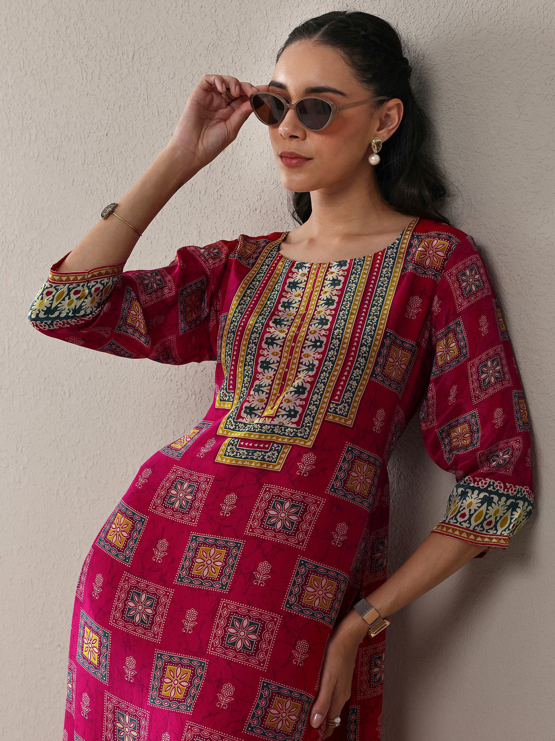  Pink Ethnic Printed Crepe Straight Kurta 