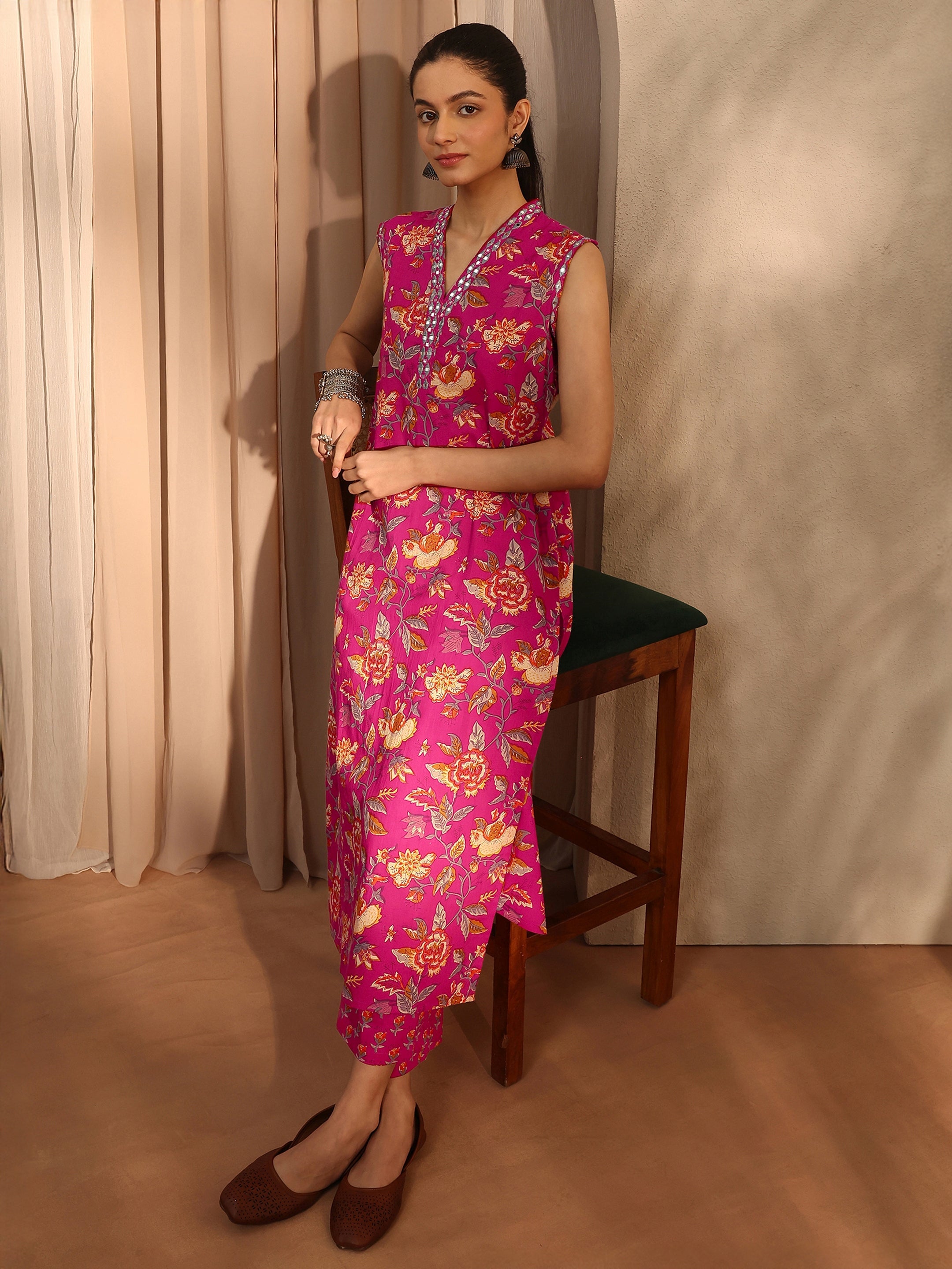 libas Pink Floral Printed Cotton Blend Straight Kurta Set-picture-27