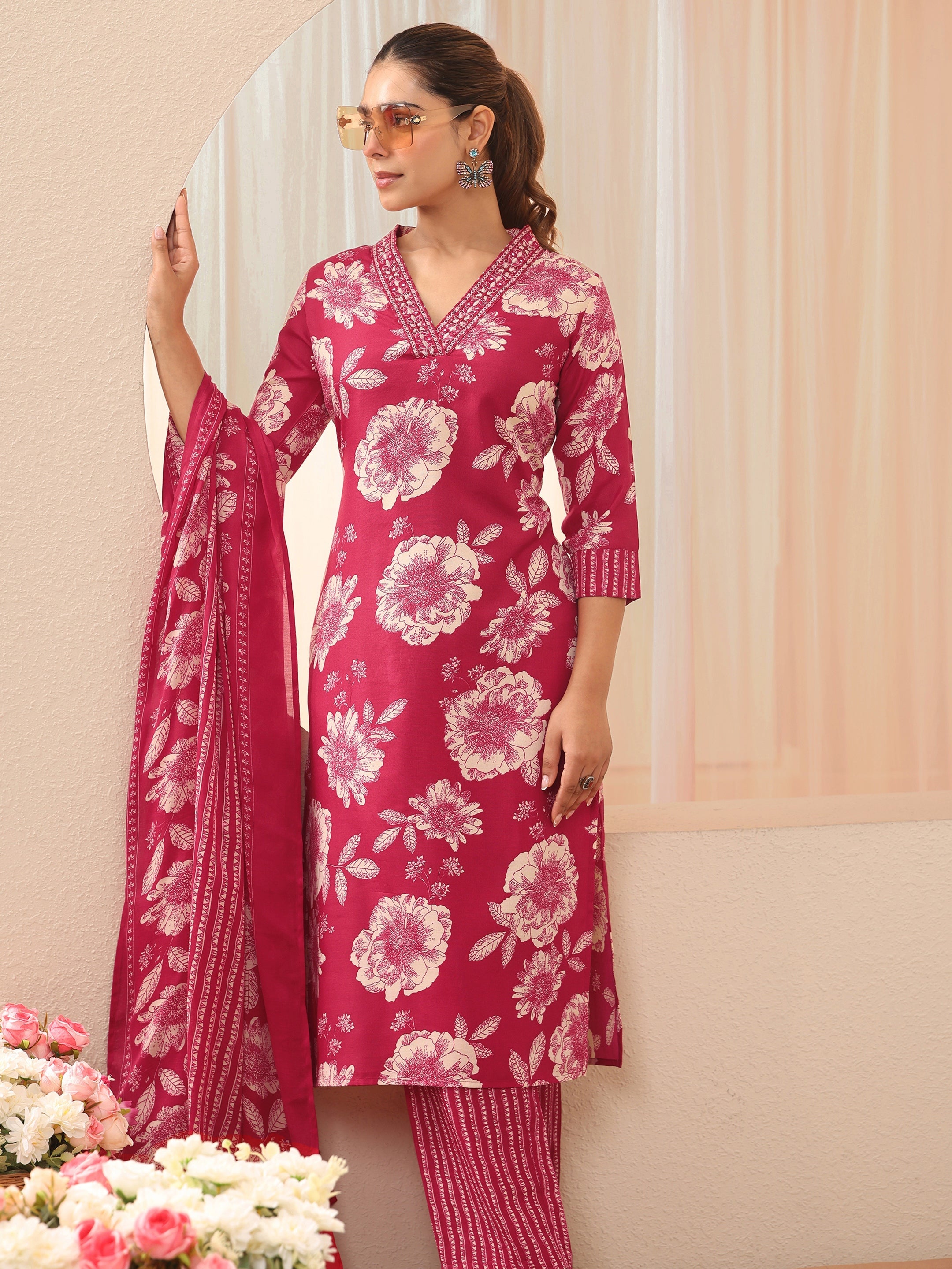 libas Pink Floral Printed Cotton Blend Straight Suit Set-picture-10