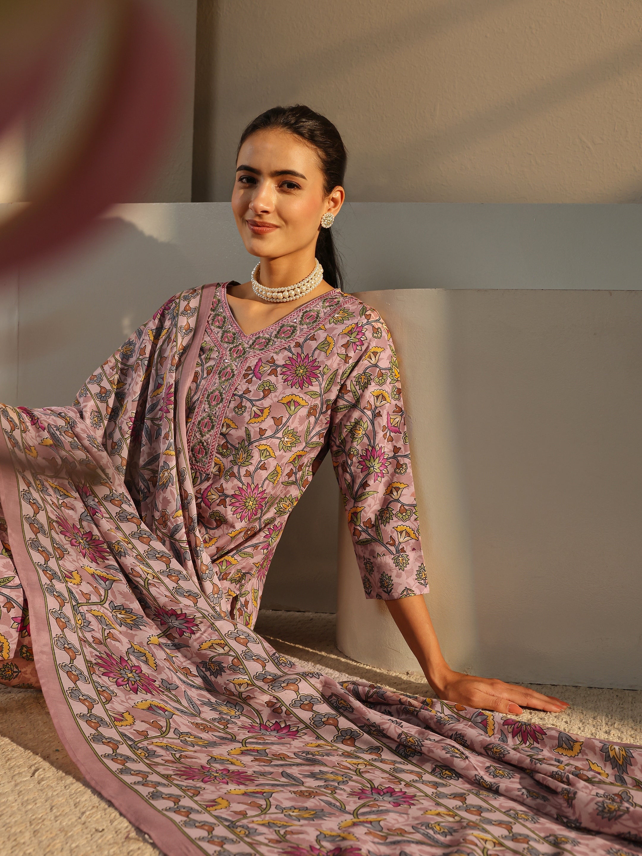 libas Pink Floral Printed Cotton Blend Straight Suit Set With Dupatta-picture-19