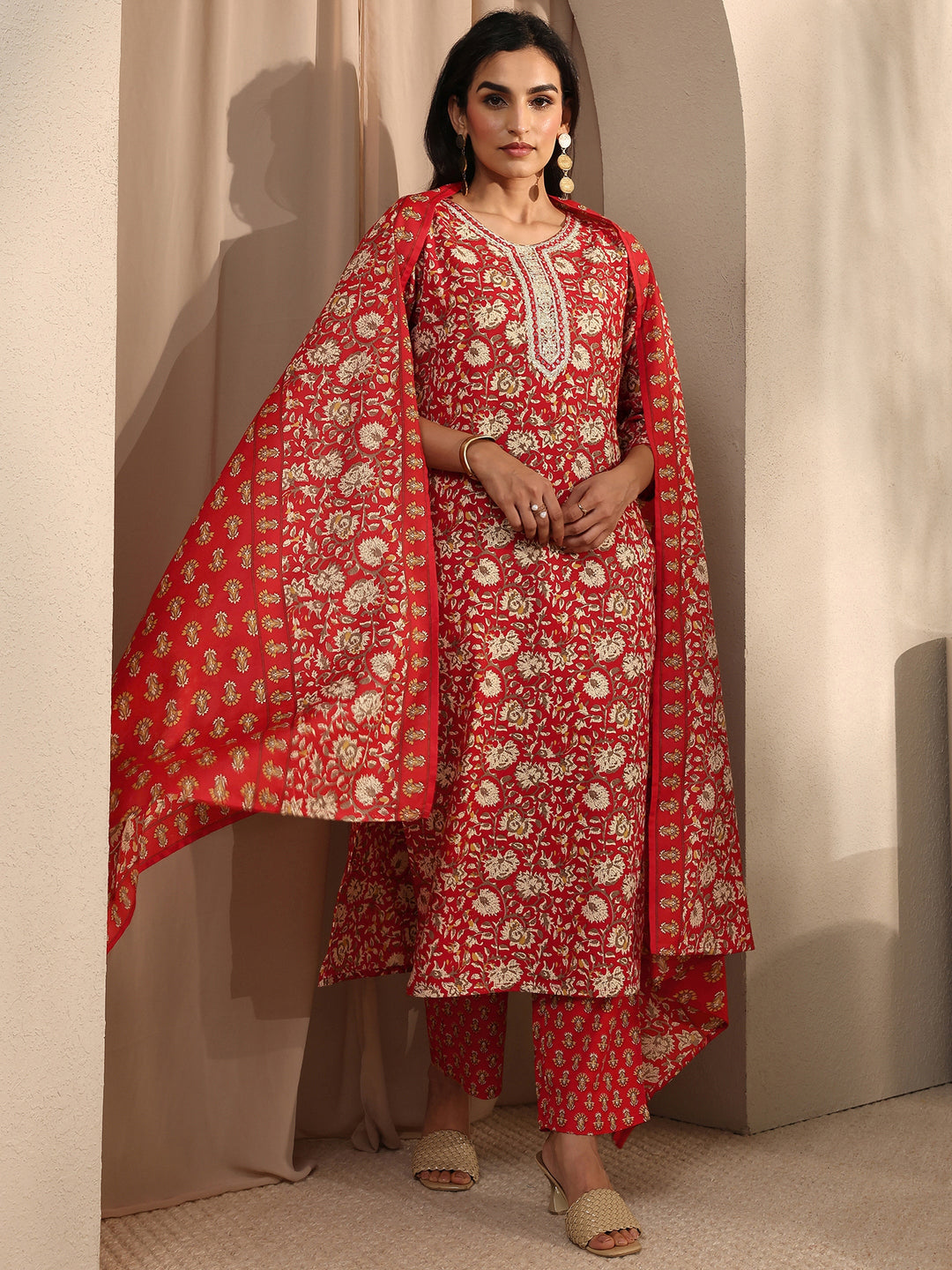 Pink Printed cotton blend Straight Suit Set With Dupatta