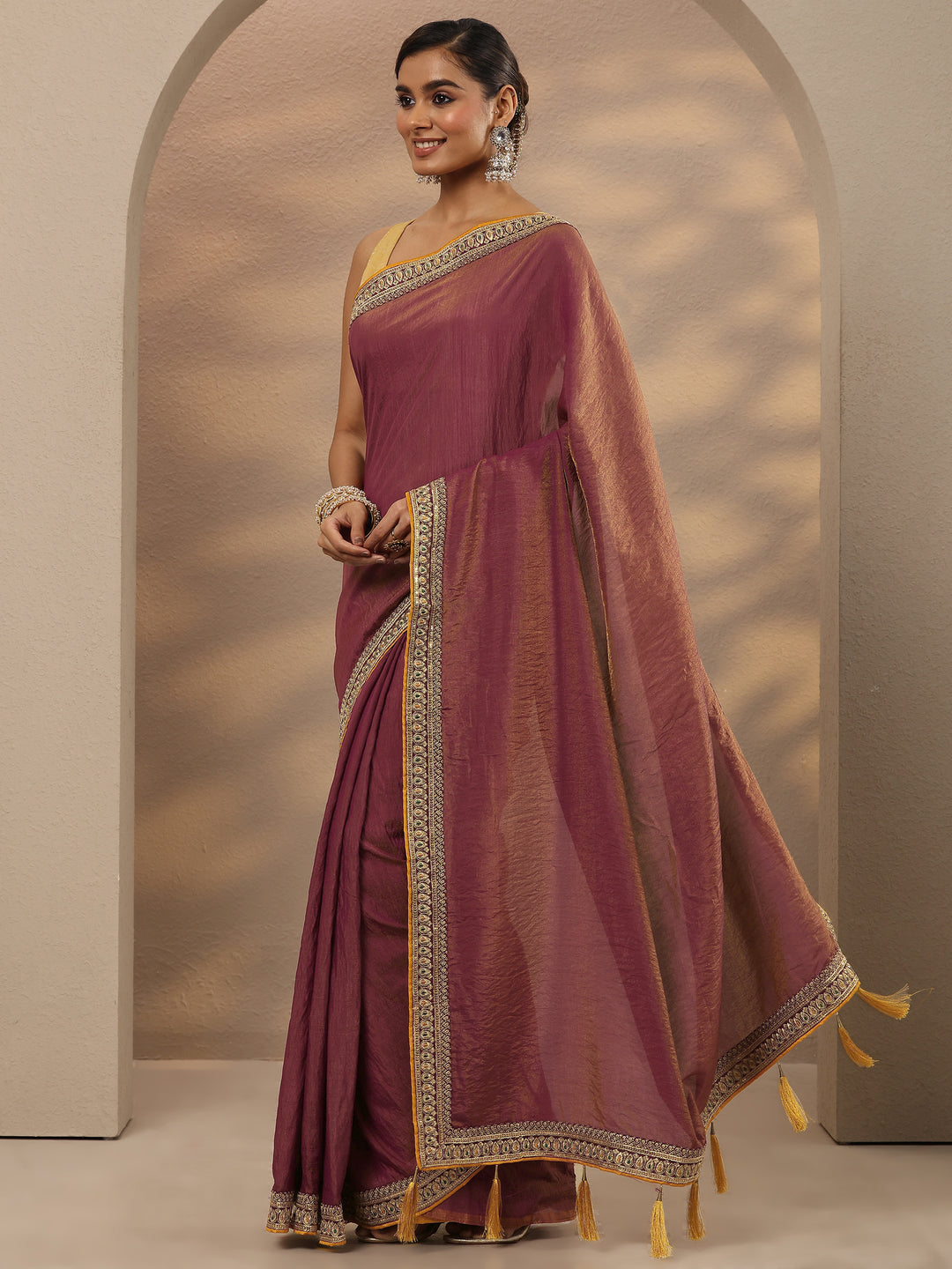  Pink Solid Silk Blend Saree With Unstitched Blouse Piece 