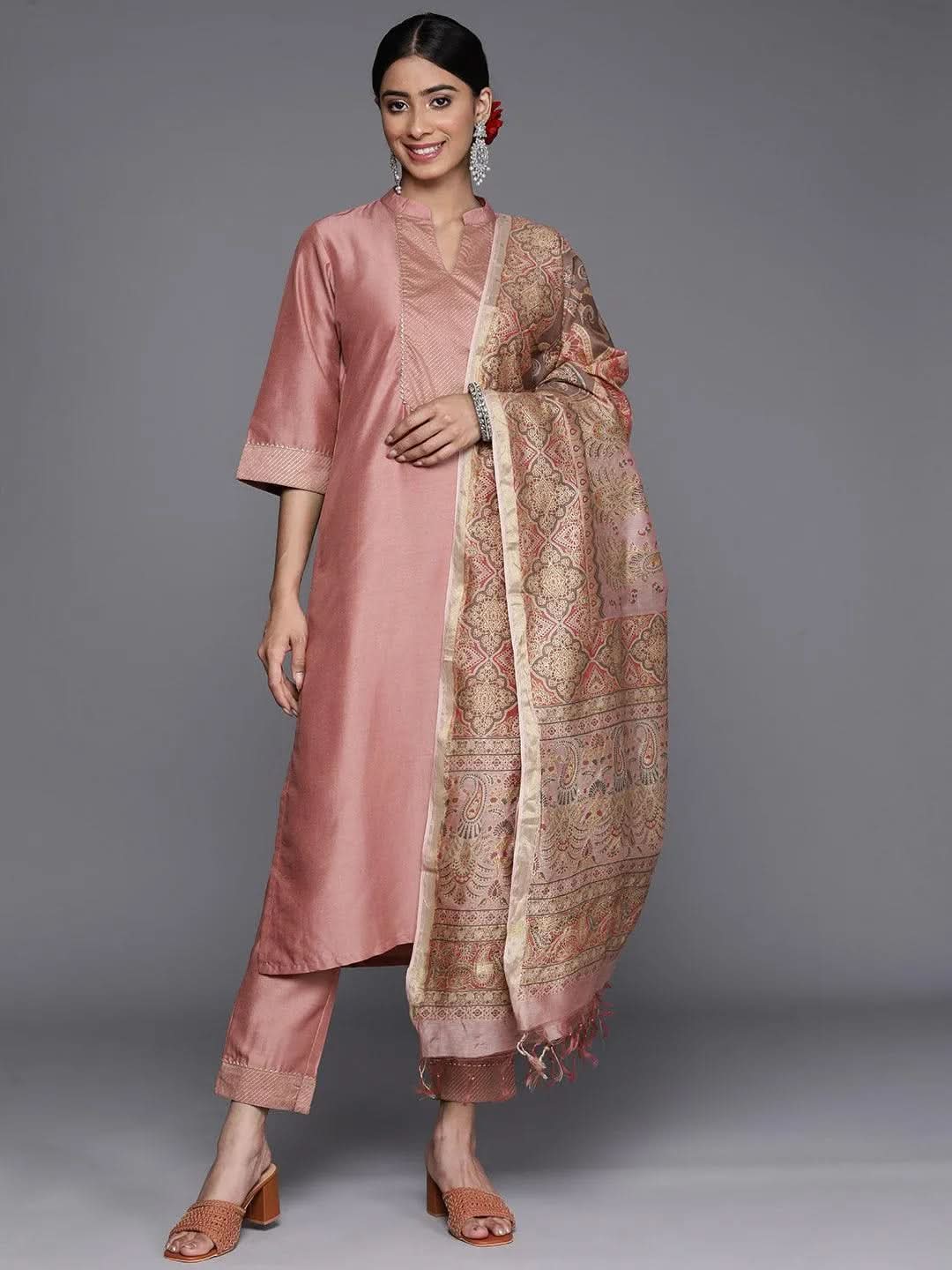 

Pink Solid Silk Blend Straight Kurta With Dupatta