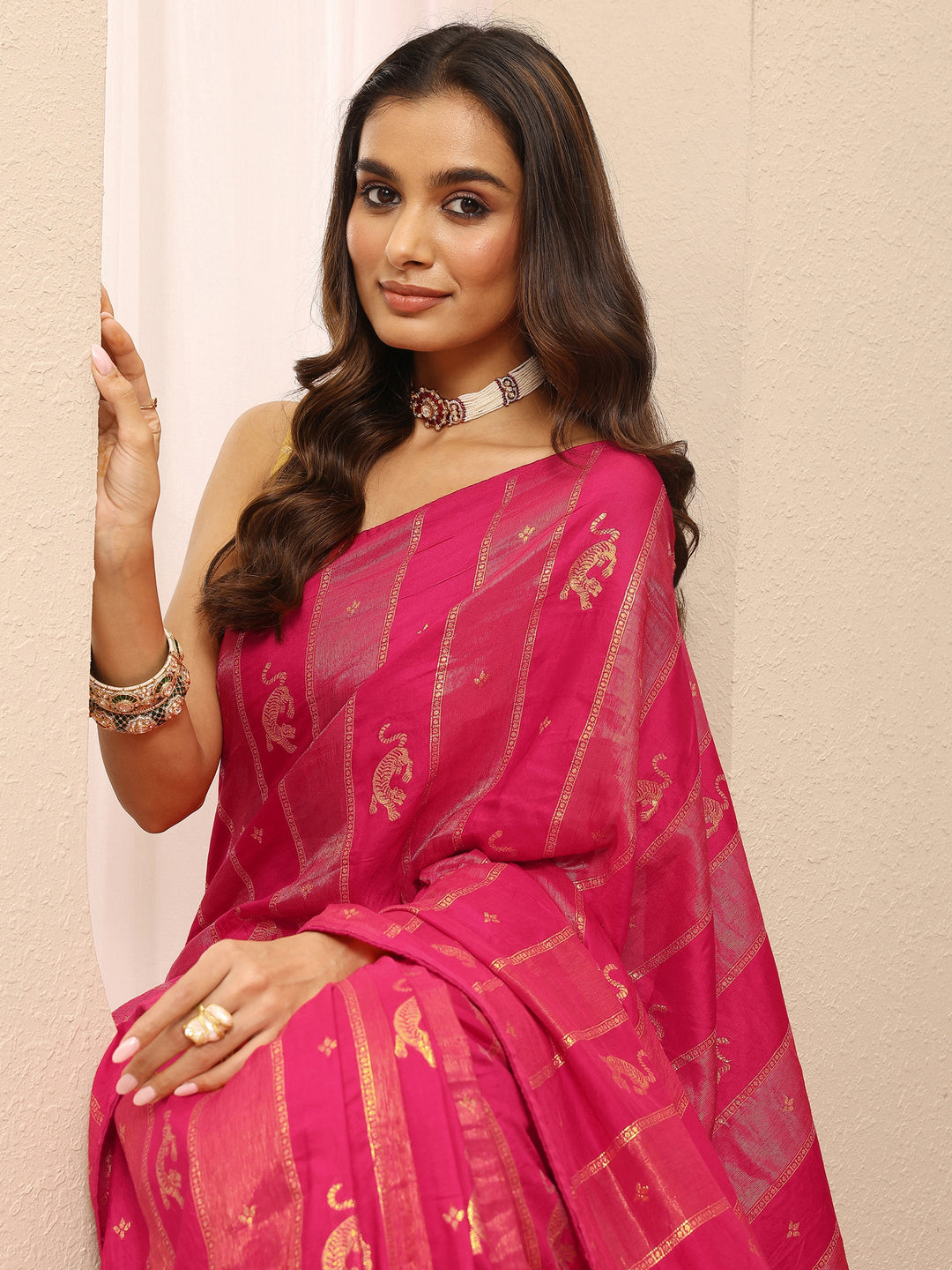 Pink Woven Design Banarsi Silk Blend Saree With Unstitched Blouse Piece