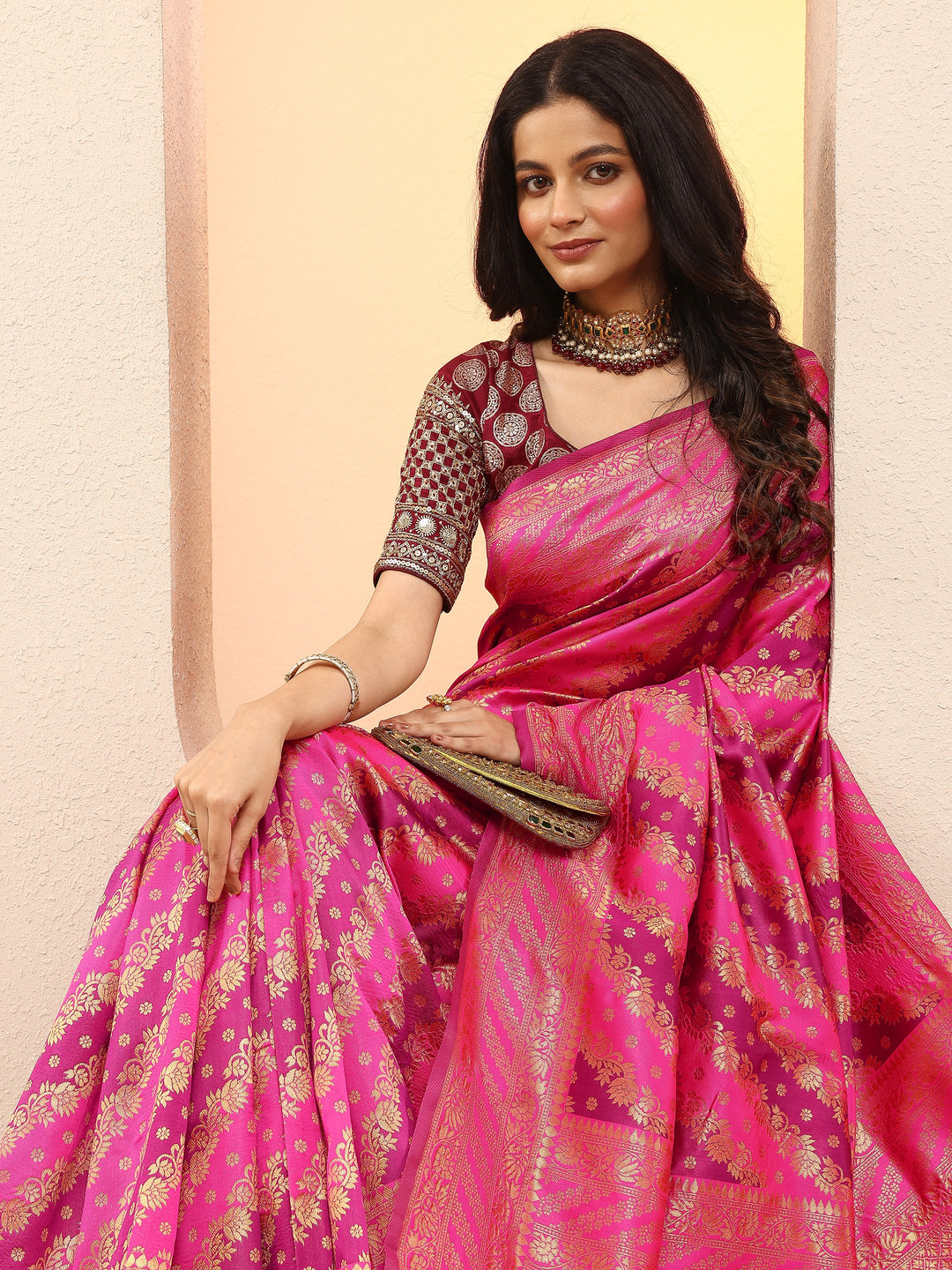Pink Woven Design Silk Blend Sarees With Unstitched Blouse Piece