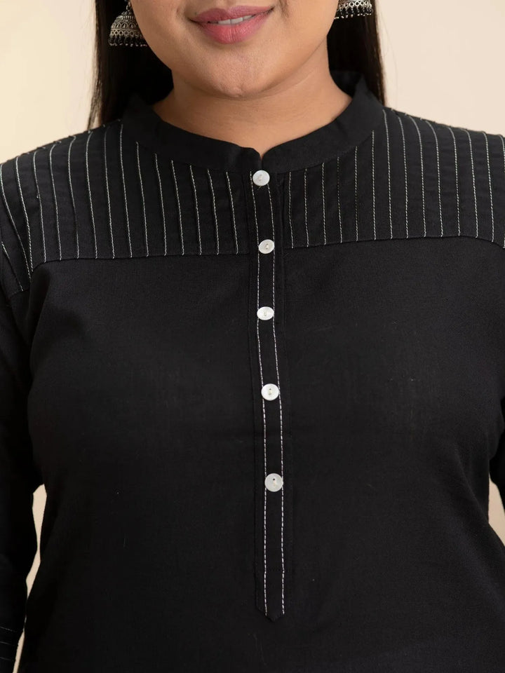Plus Size Black Solid Cotton Kurta - Libas