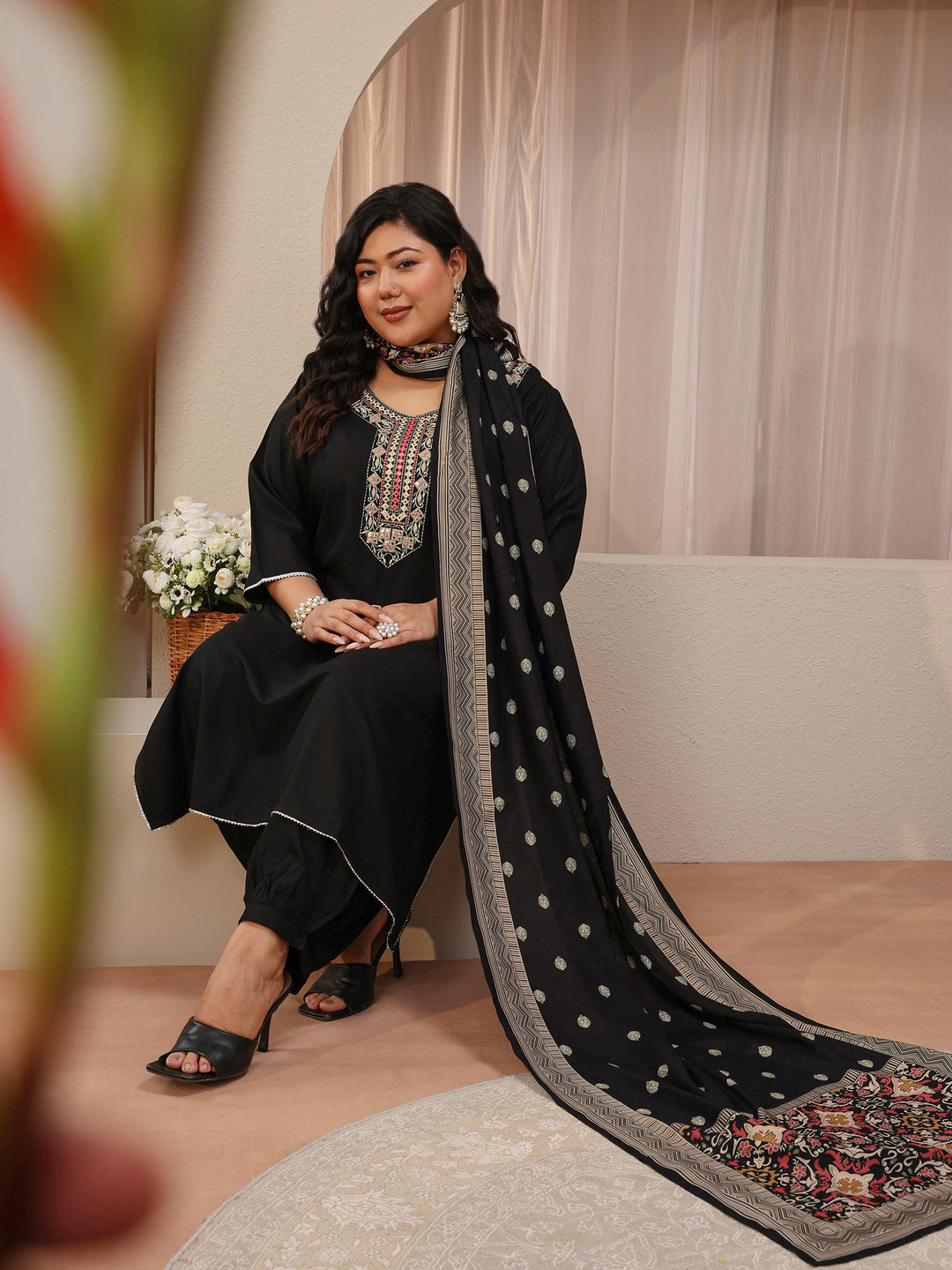 Plus Size Black Yoke Embroidered Silk Blend Straight Suit Set