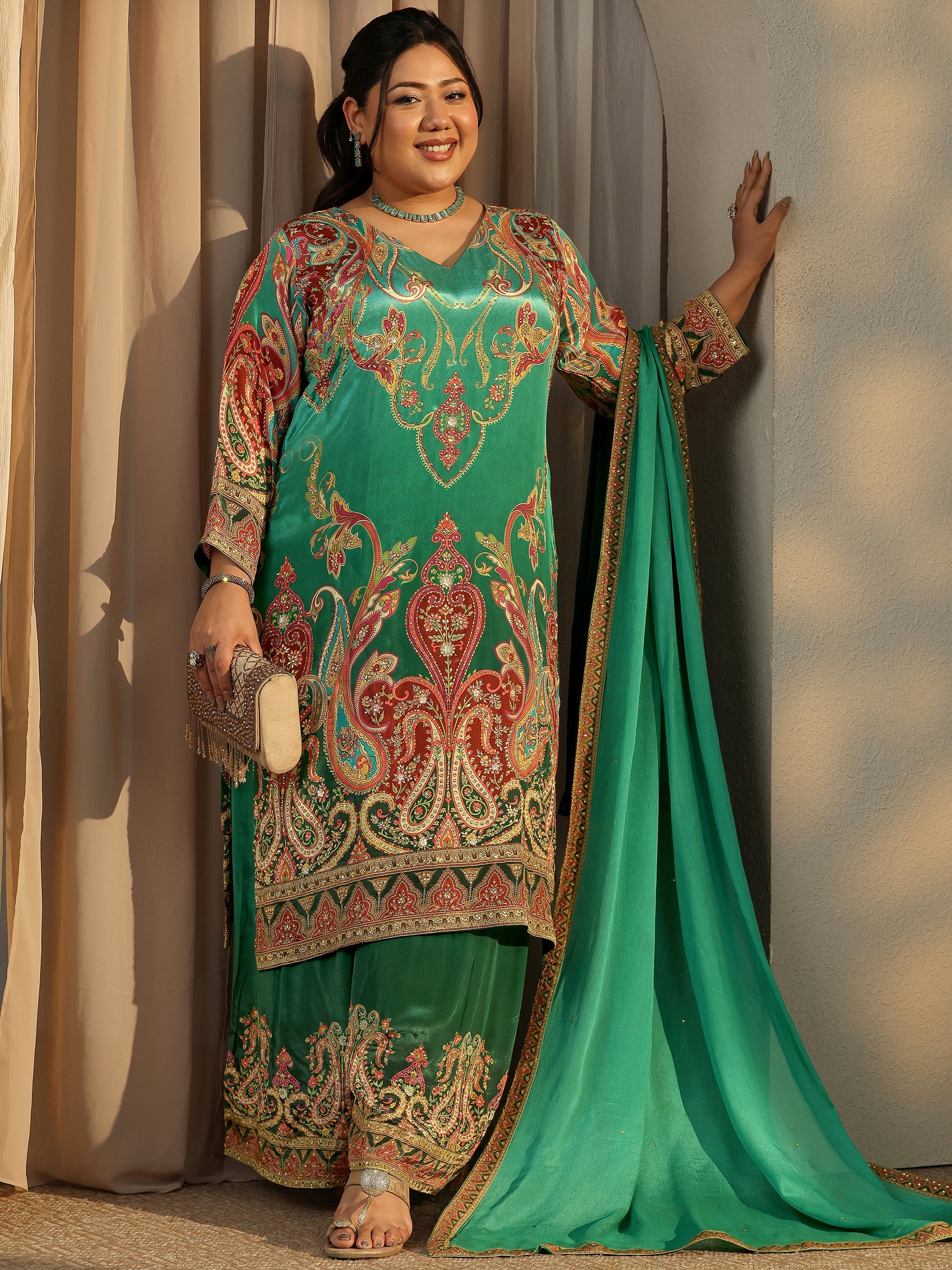 libas Plus Size Green Embroidered Crepe Straight Suit Set With Dupatta-picture-32