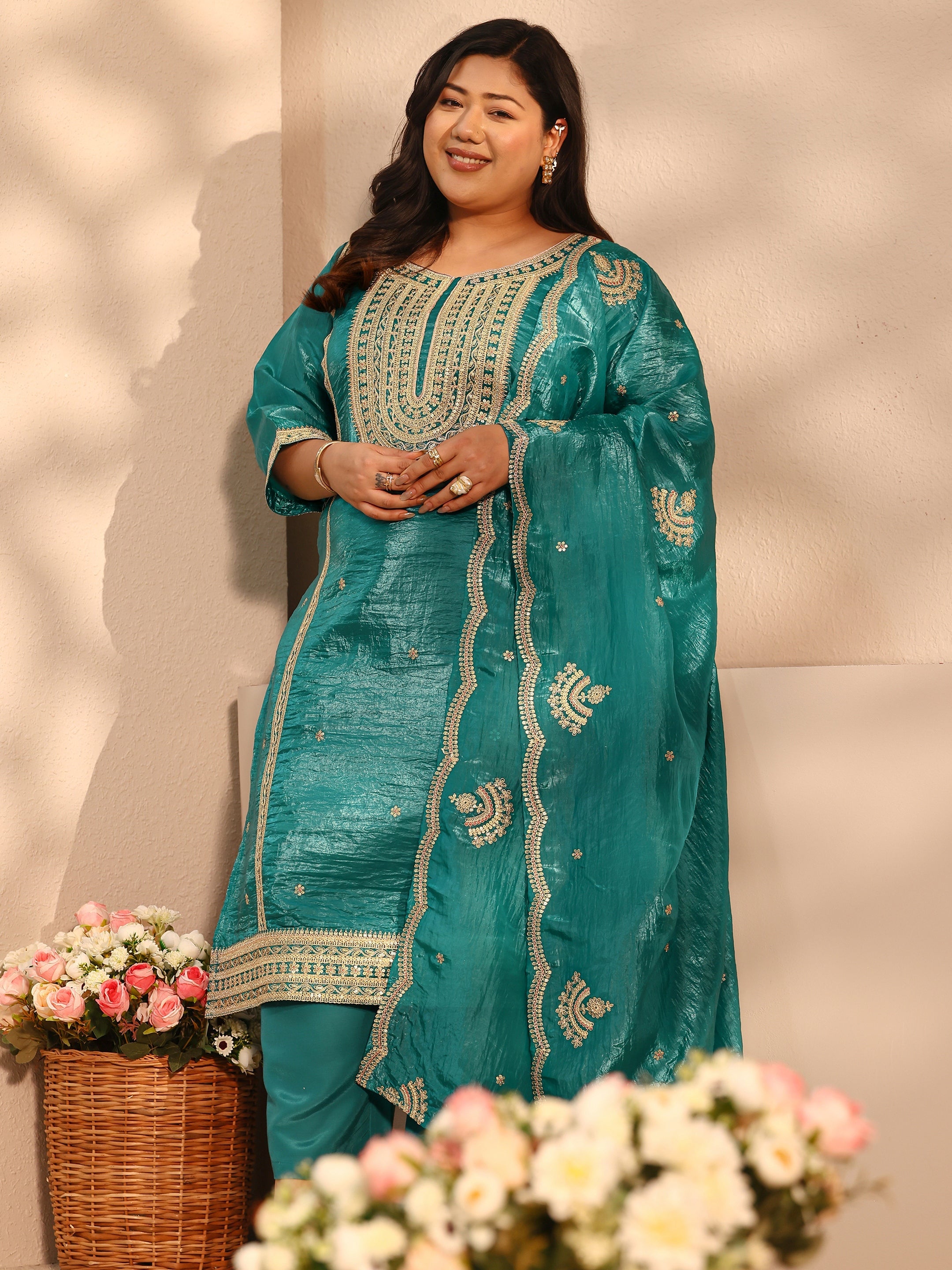 libas Plus Size Green Embroidered Organza Straight Suit Set With Dupatta-picture-27