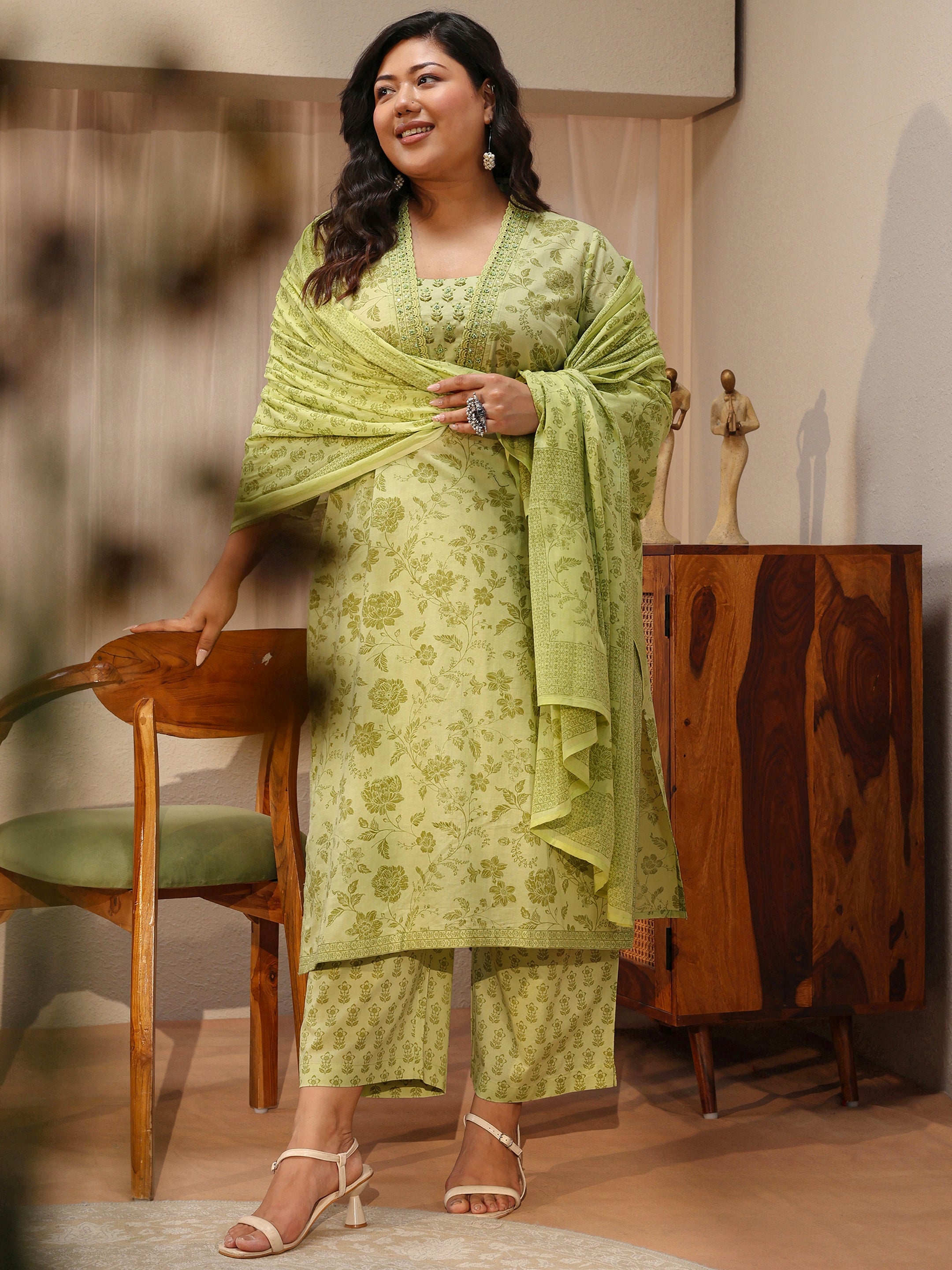 libas Plus Size Green Floral Printed Cotton Straight Suit Set-picture-64