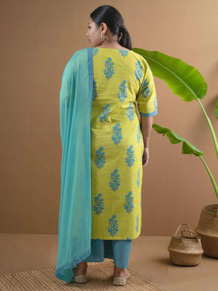 Plus Size Green Printed Cotton Suit Set - Libas