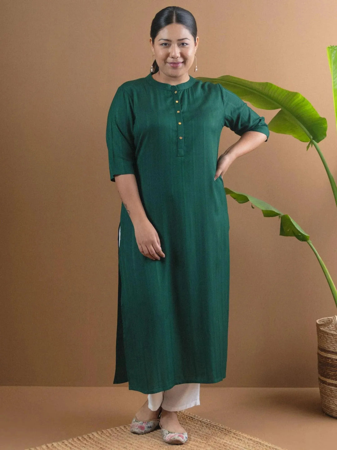 Plus Size Green Solid Rayon Kurta - Libas