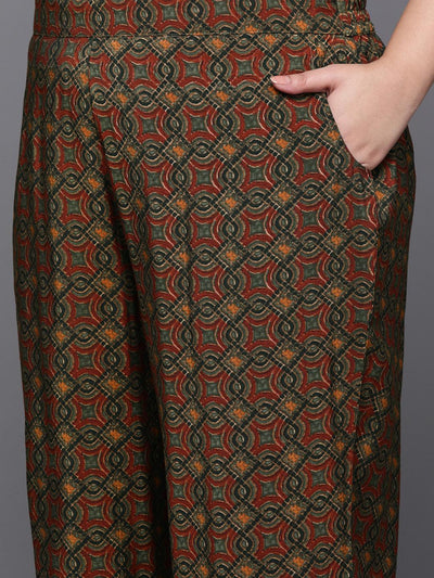 Plus Size Green Yoke Design Silk Blend Straight Kurta With Trousers & Dupatta - Libas