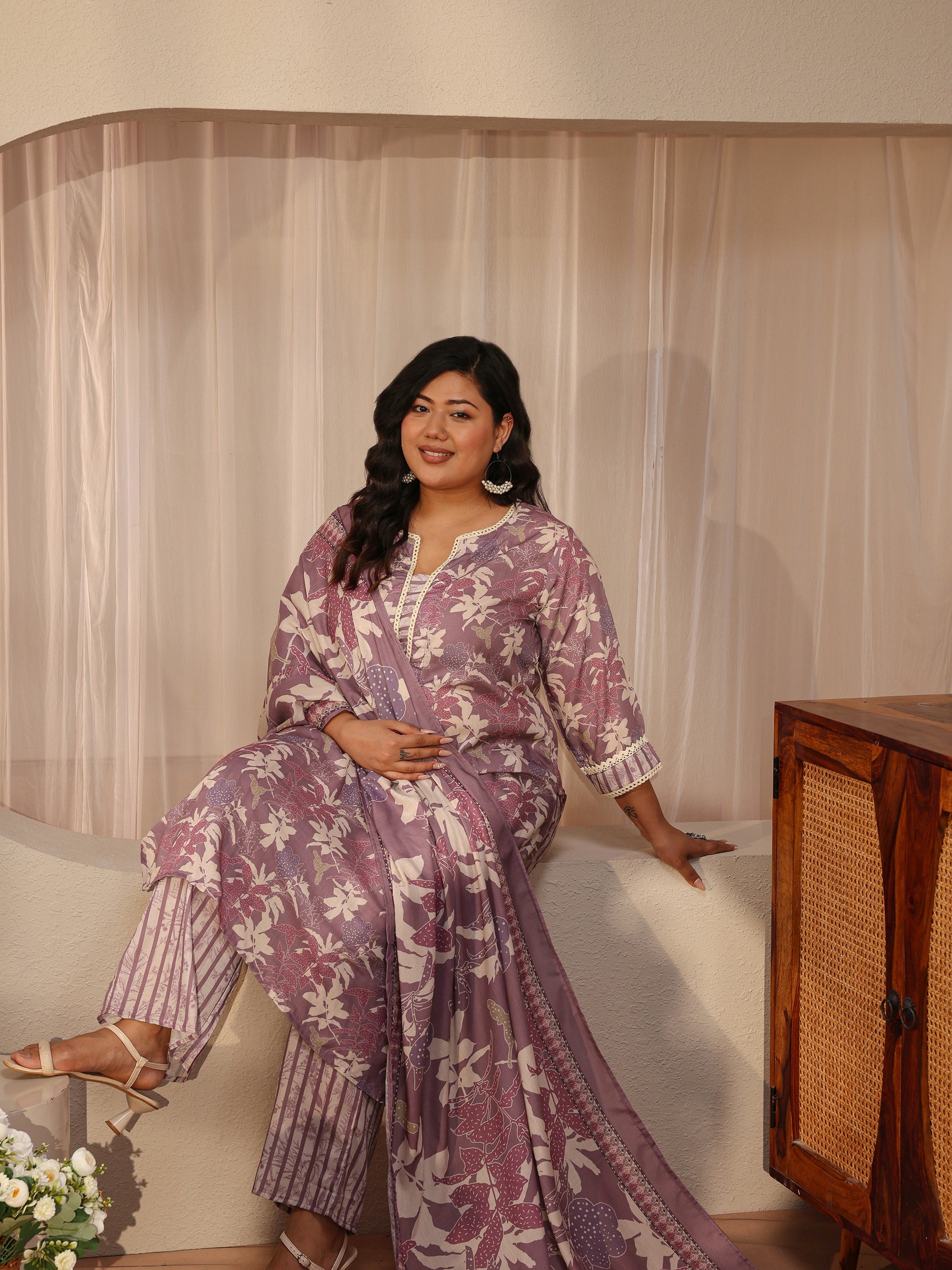 libas Plus Size Lavender Floral Print Cotton Blend Straight Suit Set-picture-11