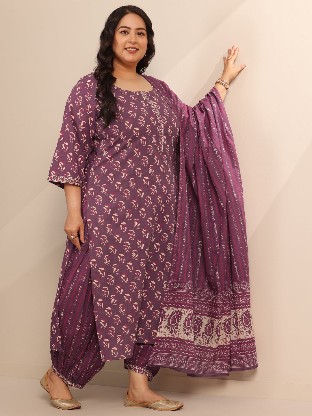  Plus Size Mauve Printed Cotton Straight Suit Set With Dupatta 