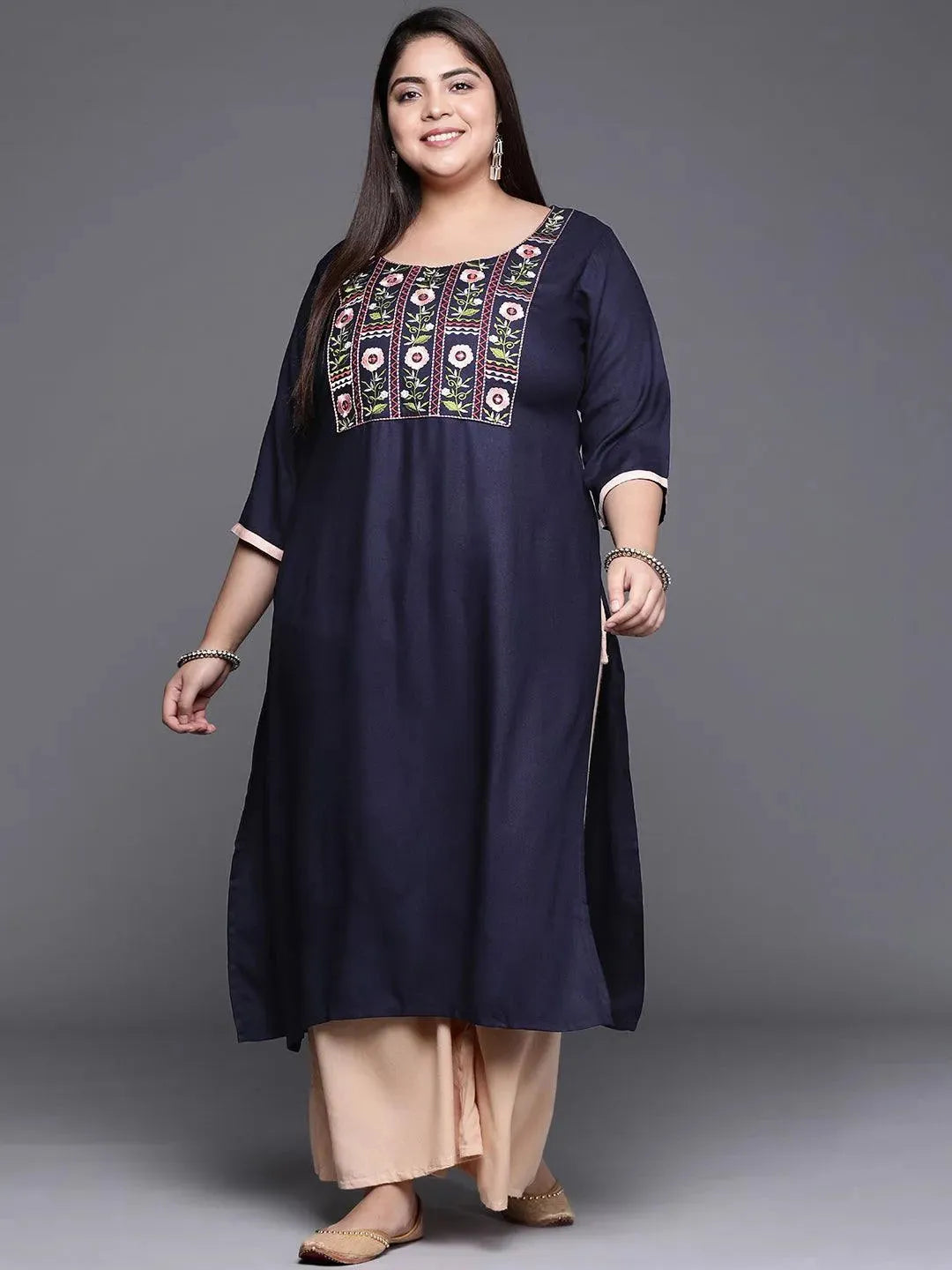 Plus Size Navy Blue Solid Wool Kurta - Libas