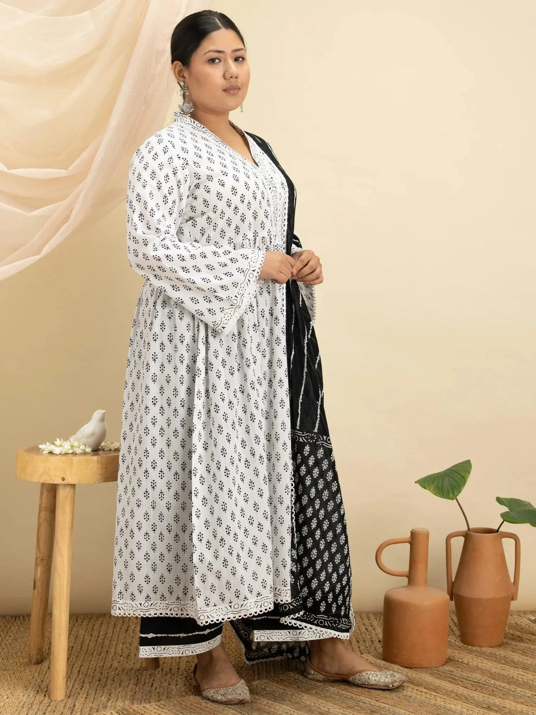 Plus Size White Printed Cotton Suit Set - Libas