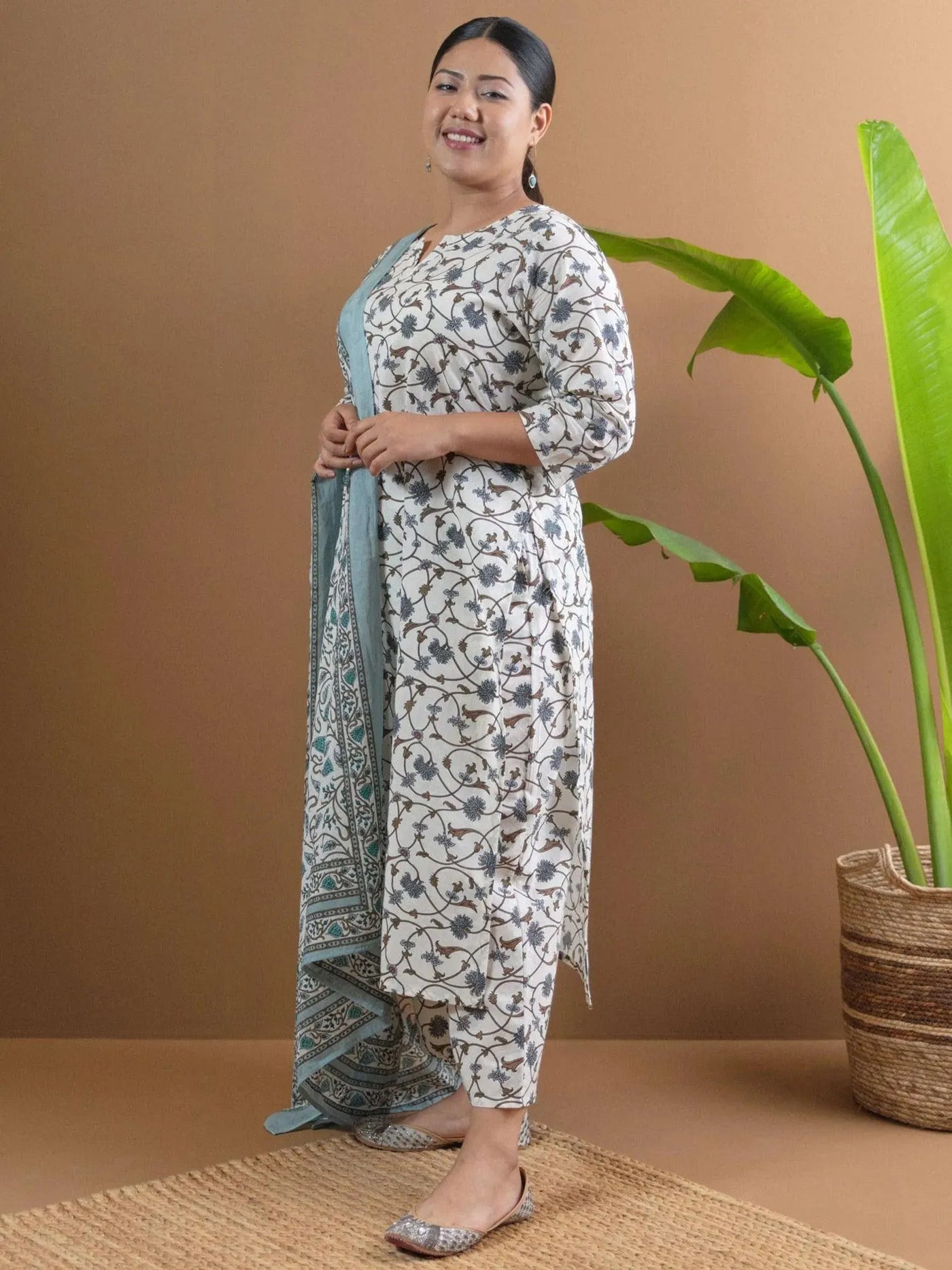 Plus Size White Printed Cotton Suit Set - Libas