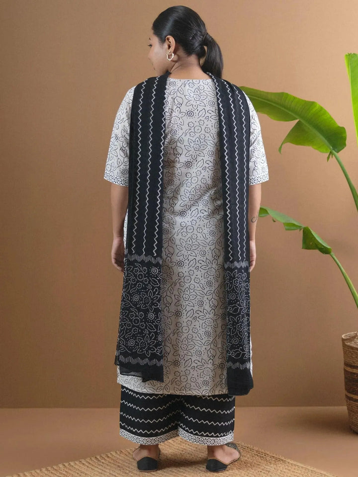 Plus Size White Printed Cotton Suit Set - Libas