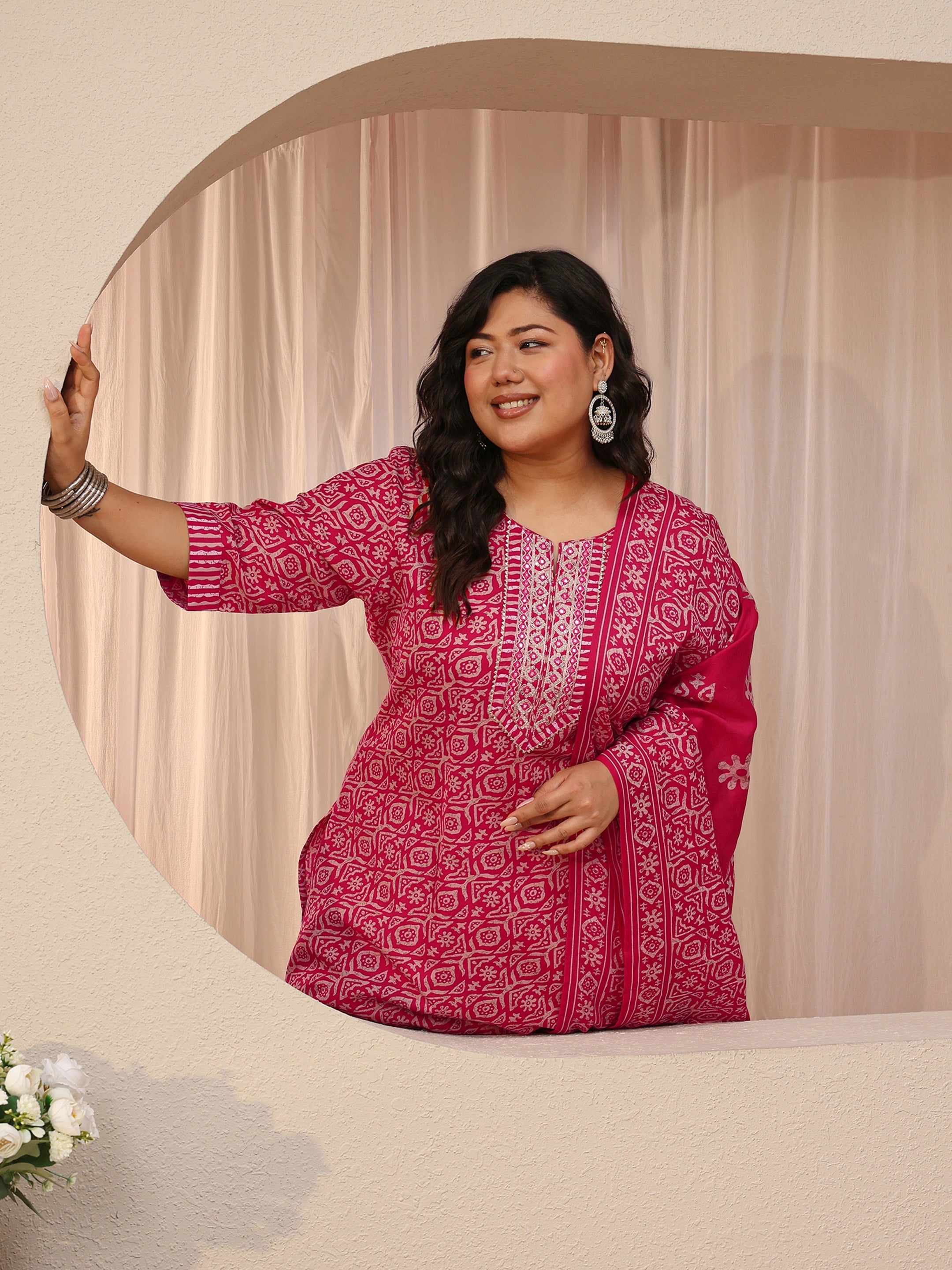 libas Plus Size Pink Geometric Print Cotton Blend Straight Suit Set-picture-19