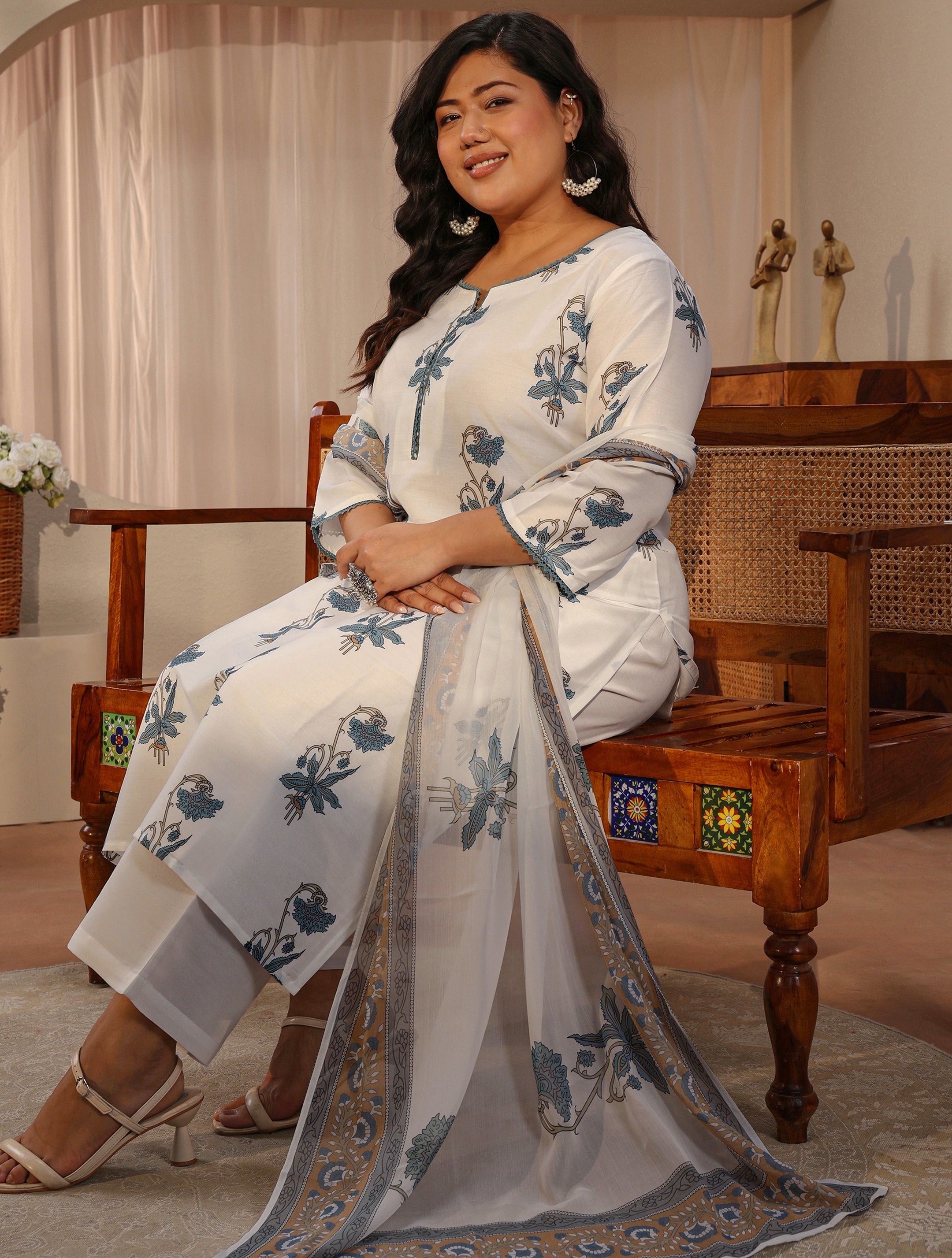 libas Plus Size White Floral Printed Cotton Blend Straight Suit Set-picture-13