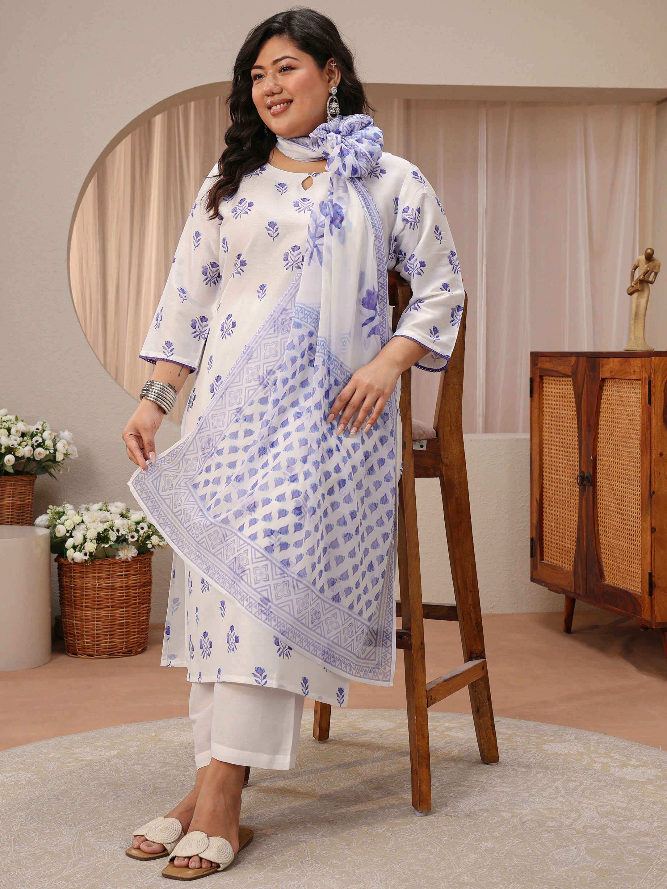 libas Plus Size White Floral Printed Cotton Blend Straight Suit Set-picture-12
