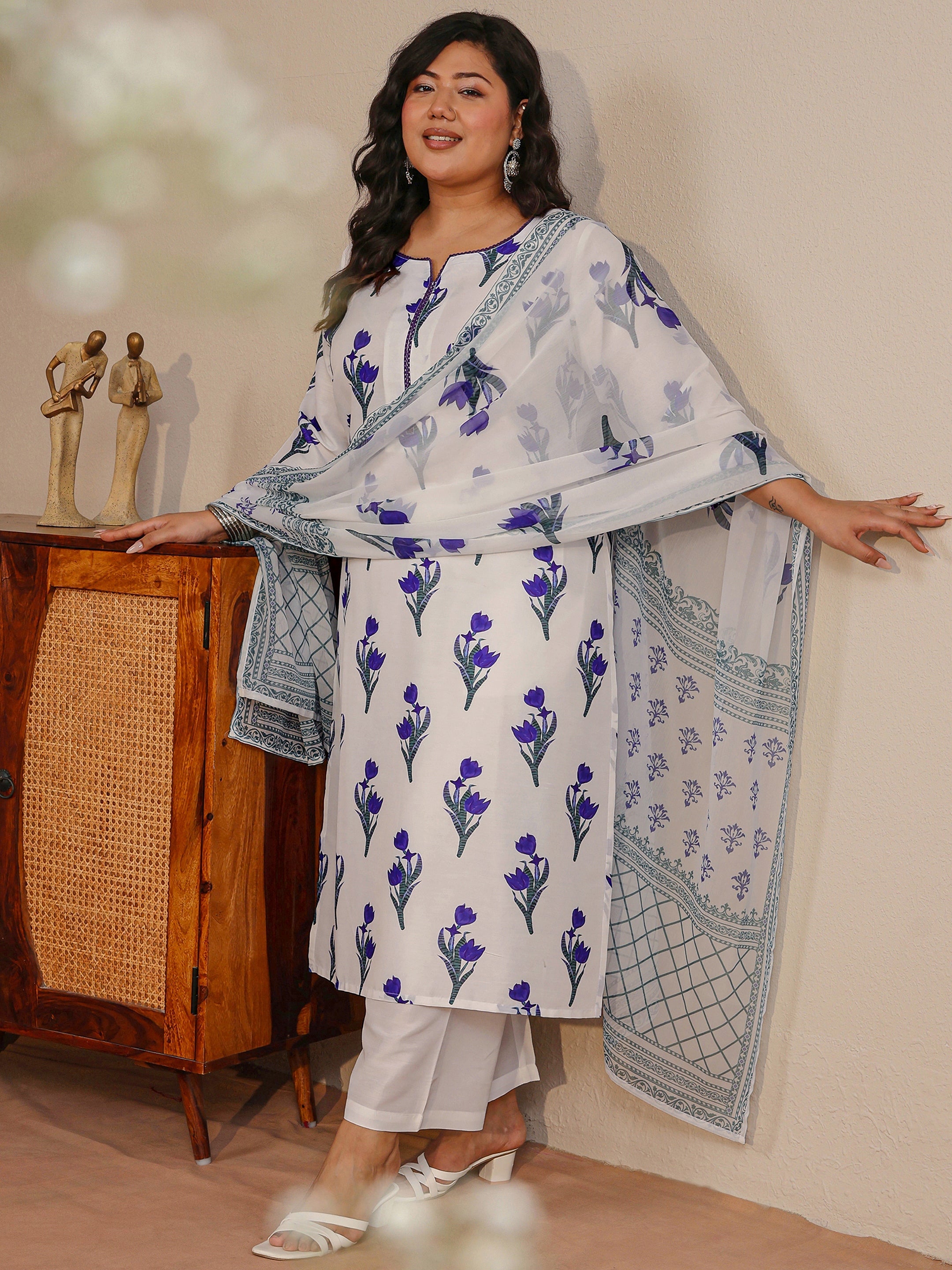 libas Plus Size White Floral Printed Cotton Blend Straight Suit Set-picture-15