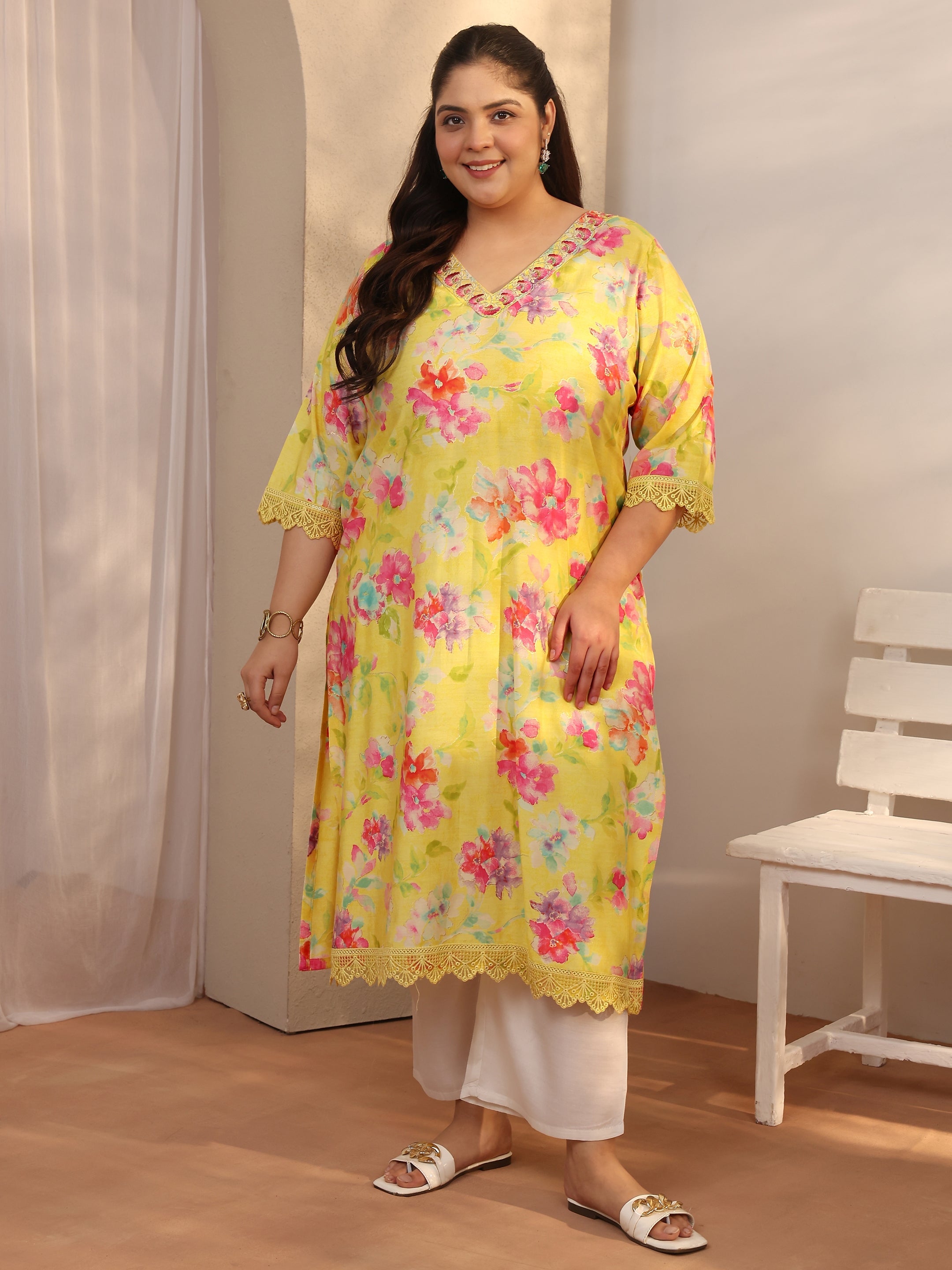 libas Plus Size Yellow Printed Silk Blend Straight Kurta-picture-20