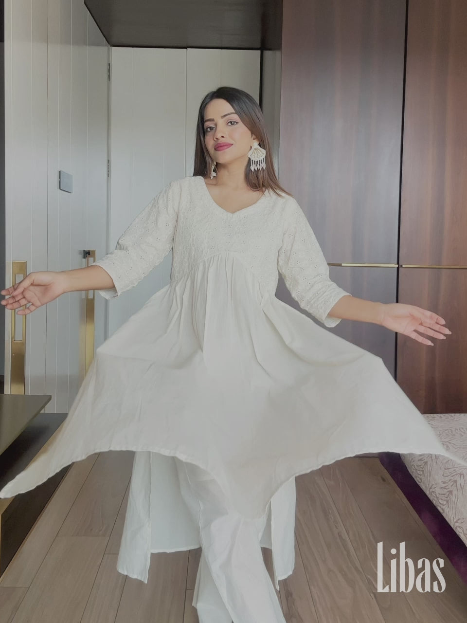  Off White Embroidered Cotton Straight Kurta Set 
