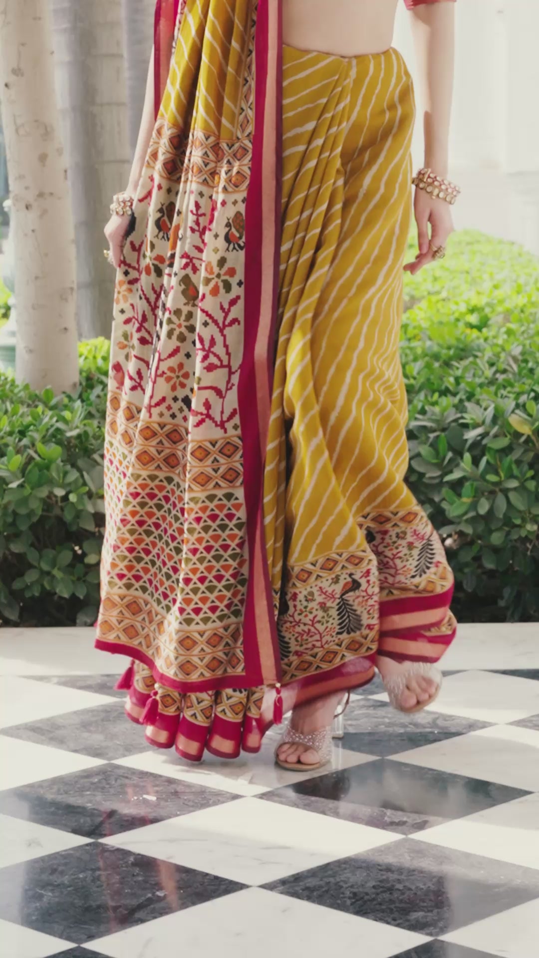  Mustard Leheriya Printed Cotton Blend Saree With Unstitched Blouse Piece 