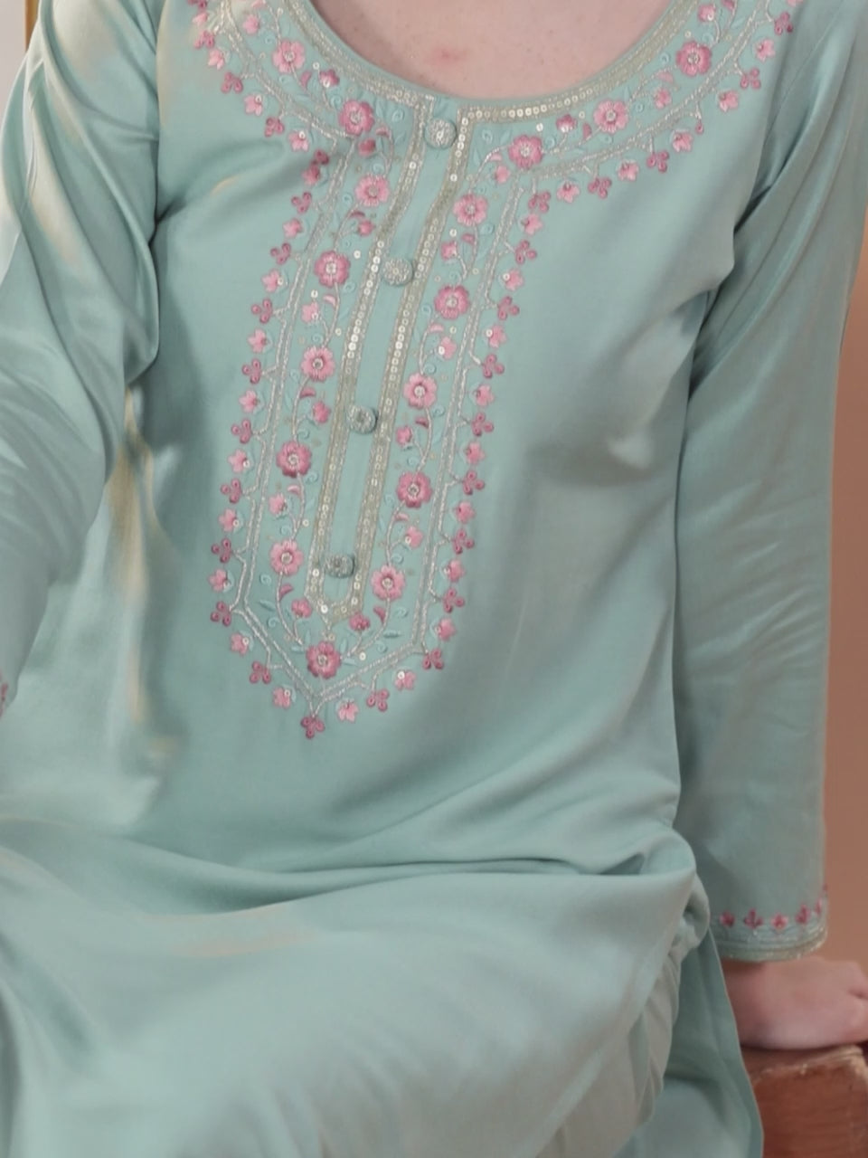  Green Yoke Design Silk Blend Straight Suit With Dupatta 