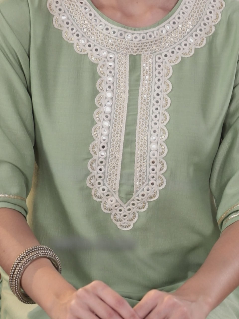  Green Yoke Design Silk Blend Straight Suit With Dupatta 