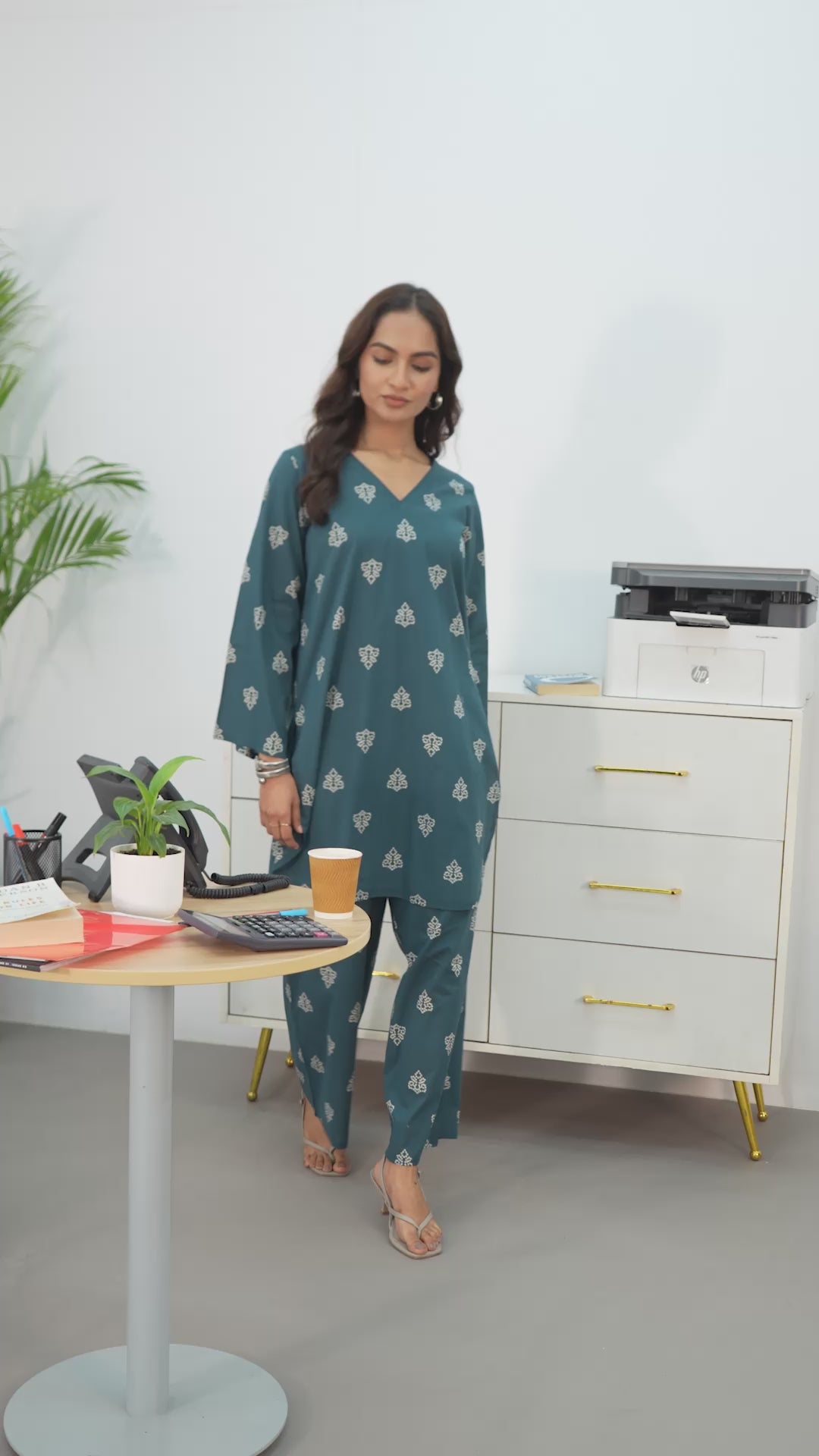  Blue Bandhani Printed Cotton Blend Straight Kurta Set 