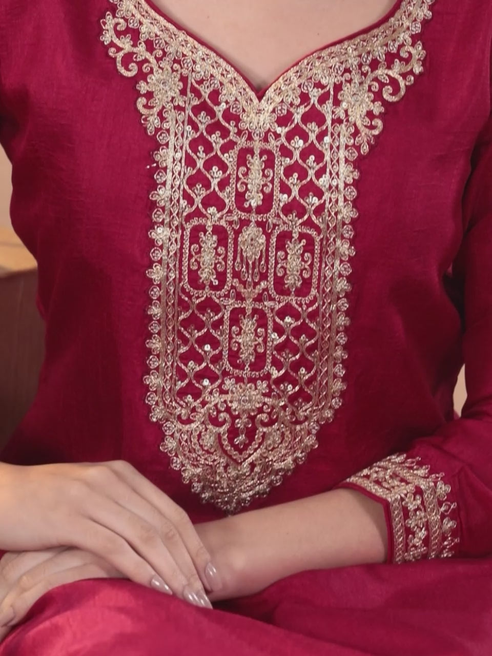  Pink Printed Silk Blend Straight Kurta With Trousers & Dupatta 