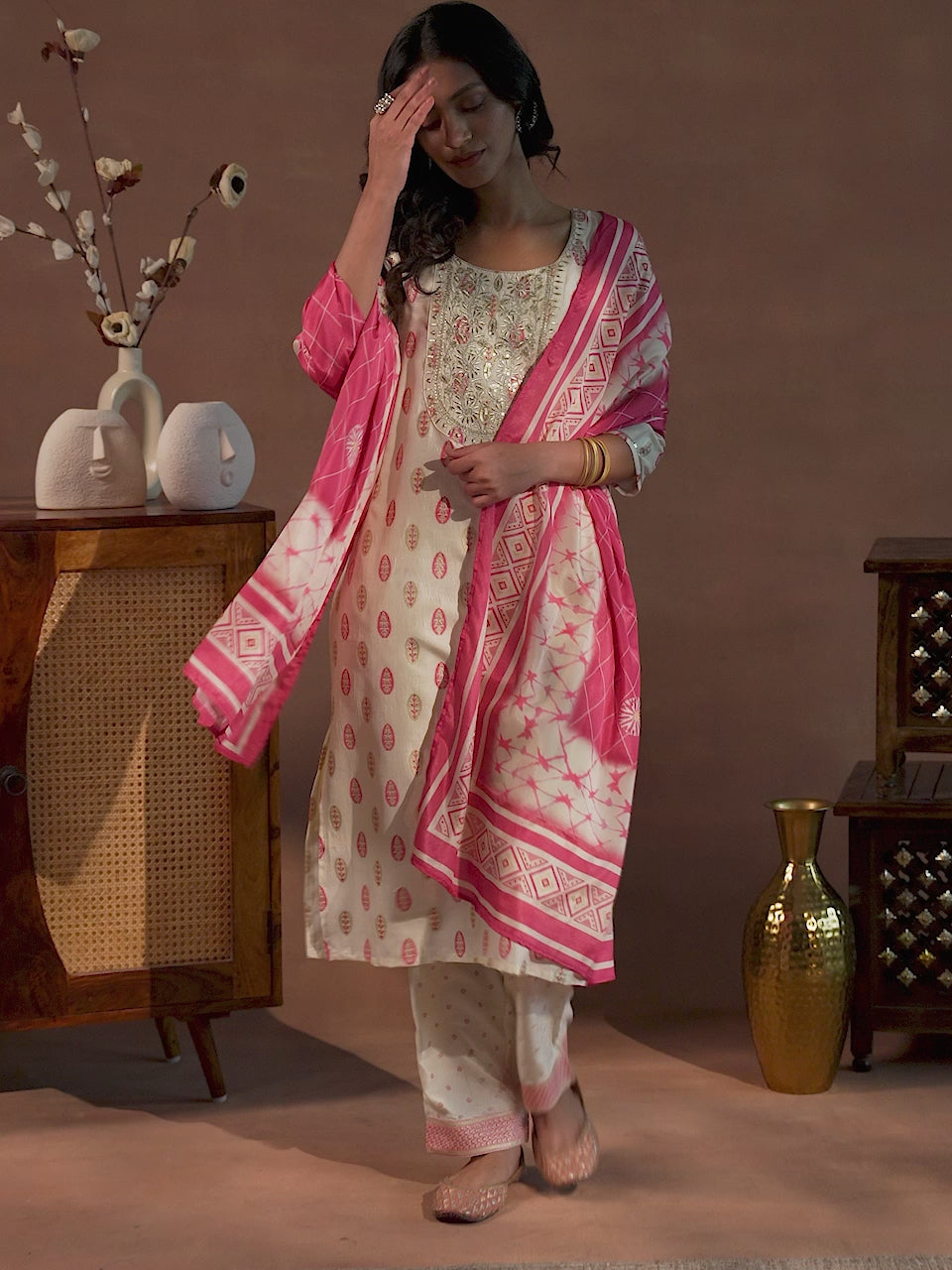  Off White Printed Silk Blend Straight Suit With Dupatta 