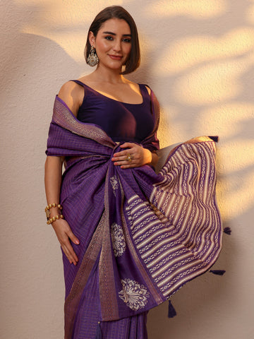 Purple Checked Printed Pallu Silk Blend Saree With Unstitched Blouse Piece